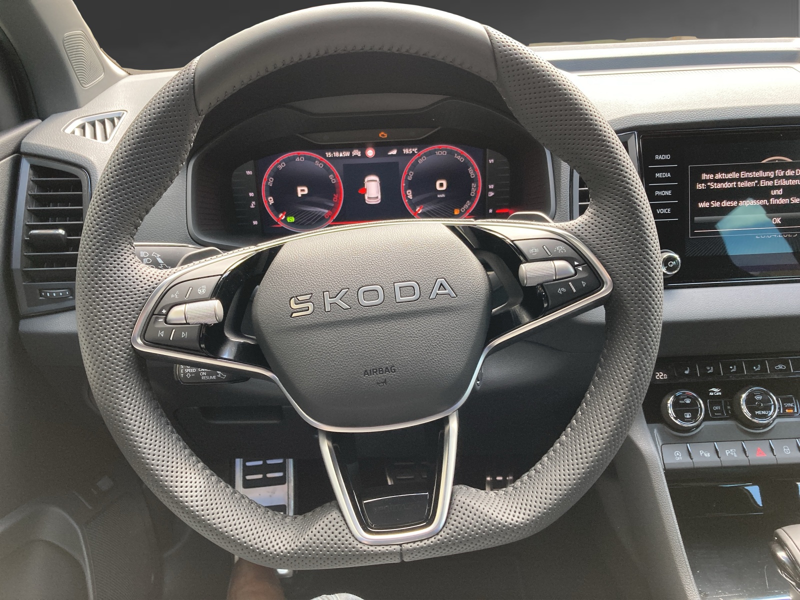 SKODA Karoq 2.0 TSI SportLine 4x4 DSG-image-8