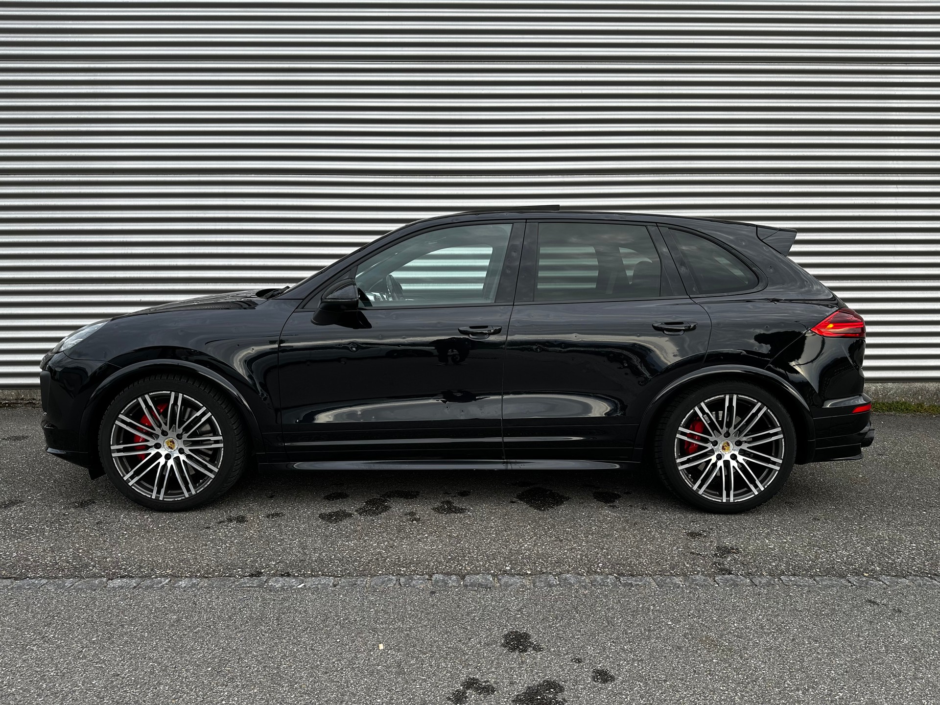 PORSCHE Cayenne GTS-image-3