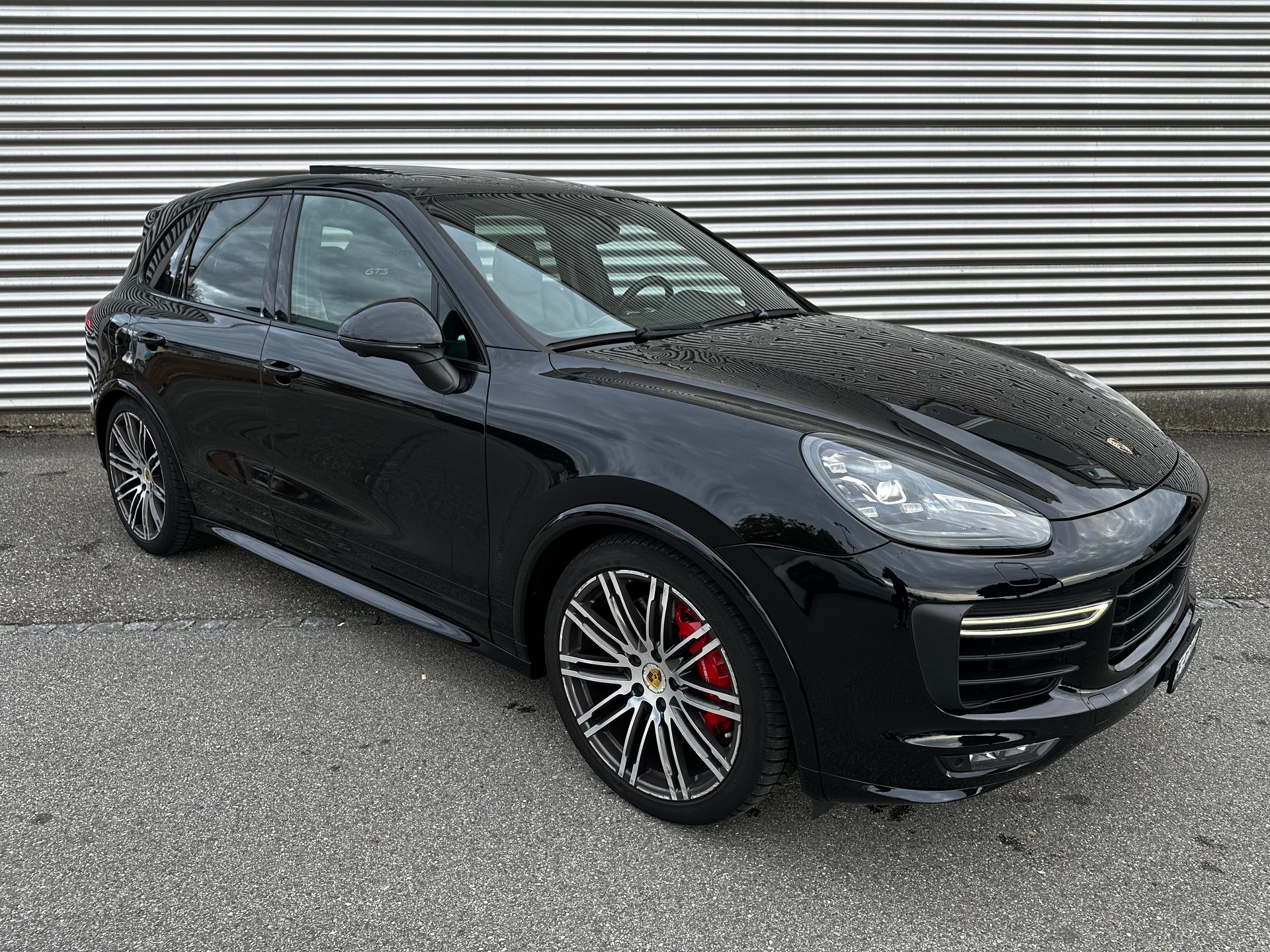 PORSCHE Cayenne GTS-image-2