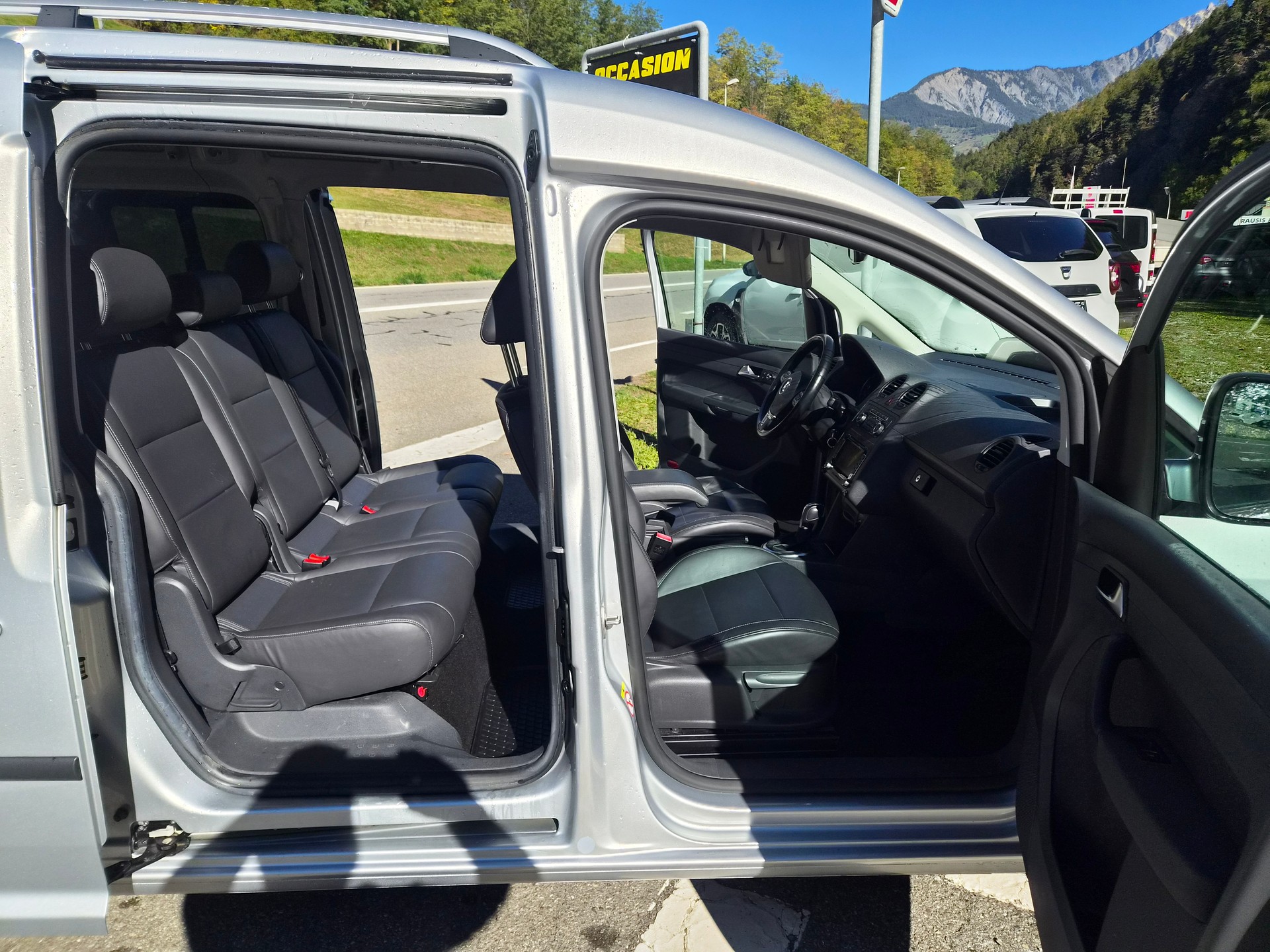 VW CaddyMaxi 2.0TDI 4Motion Highline DSG-image-6