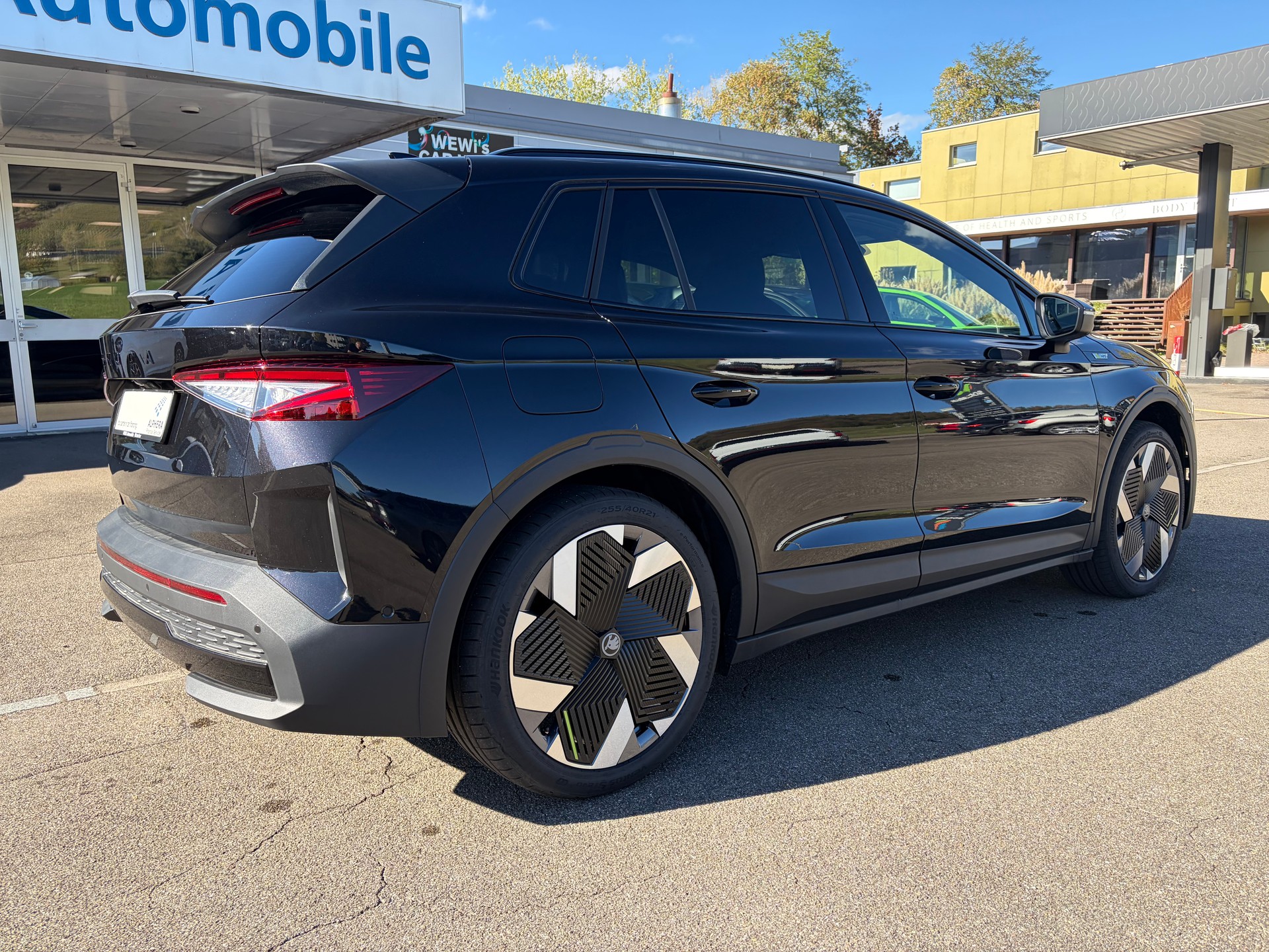 SKODA Elroq RS 4x4-image-9