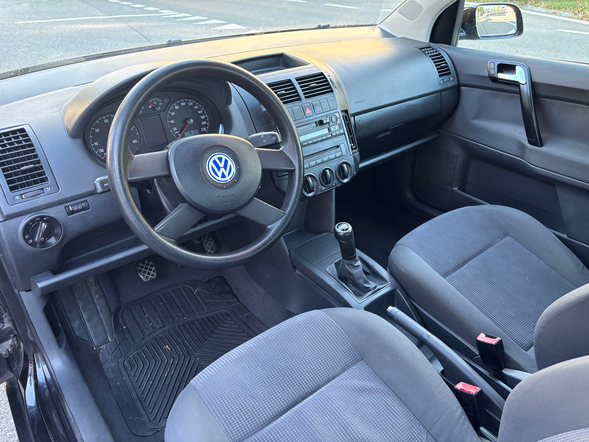 VW Polo 1.2 12V Highline-image-9