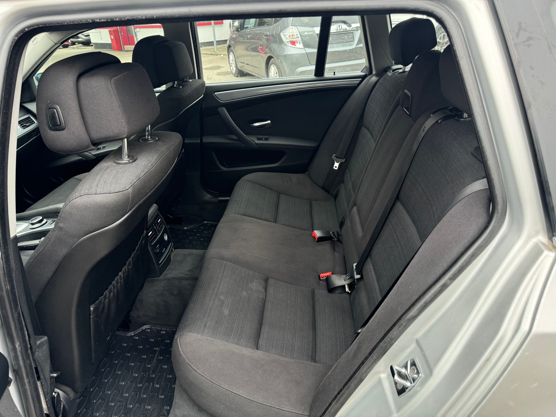 BMW 525xi Touring Steptronic-image-11