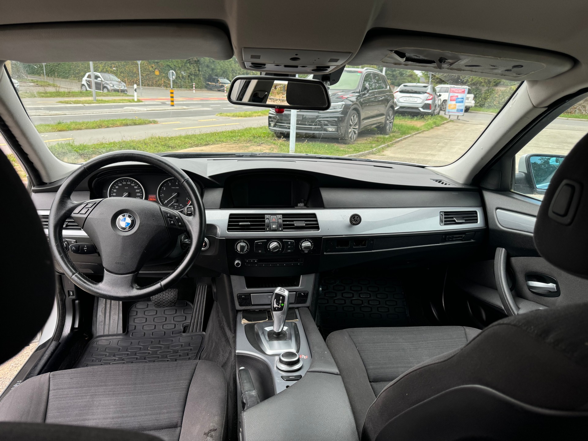 BMW 525xi Touring Steptronic-image-8