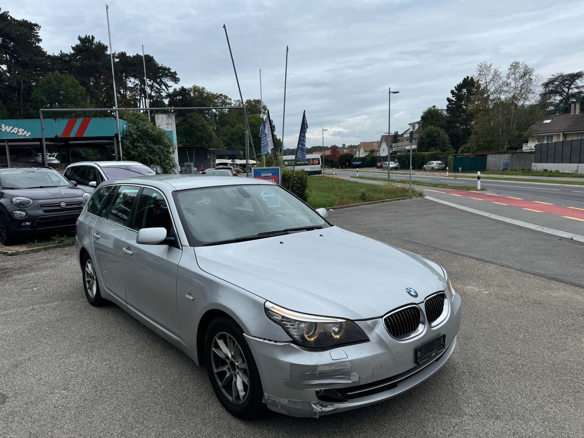 BMW 525xi Touring Steptronic-image-2