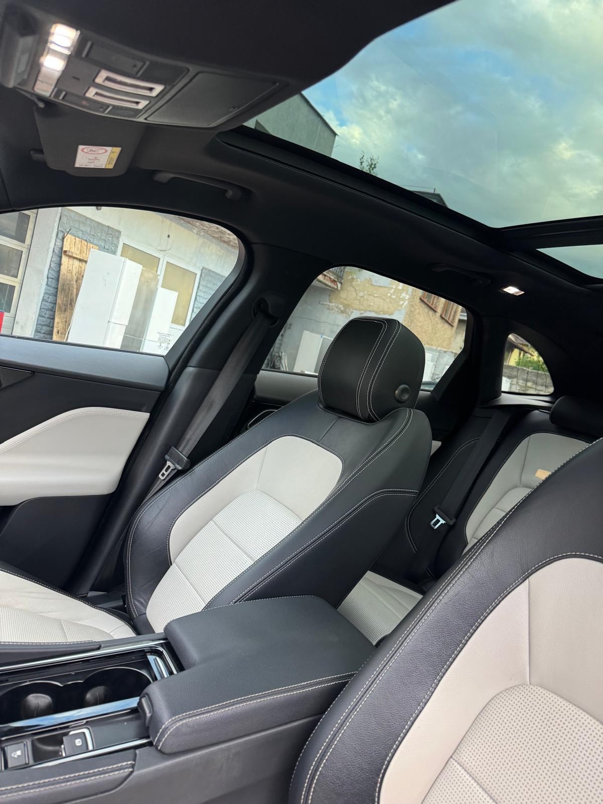 JAGUAR 3.0 V6 D R-Sport AWD-image-4
