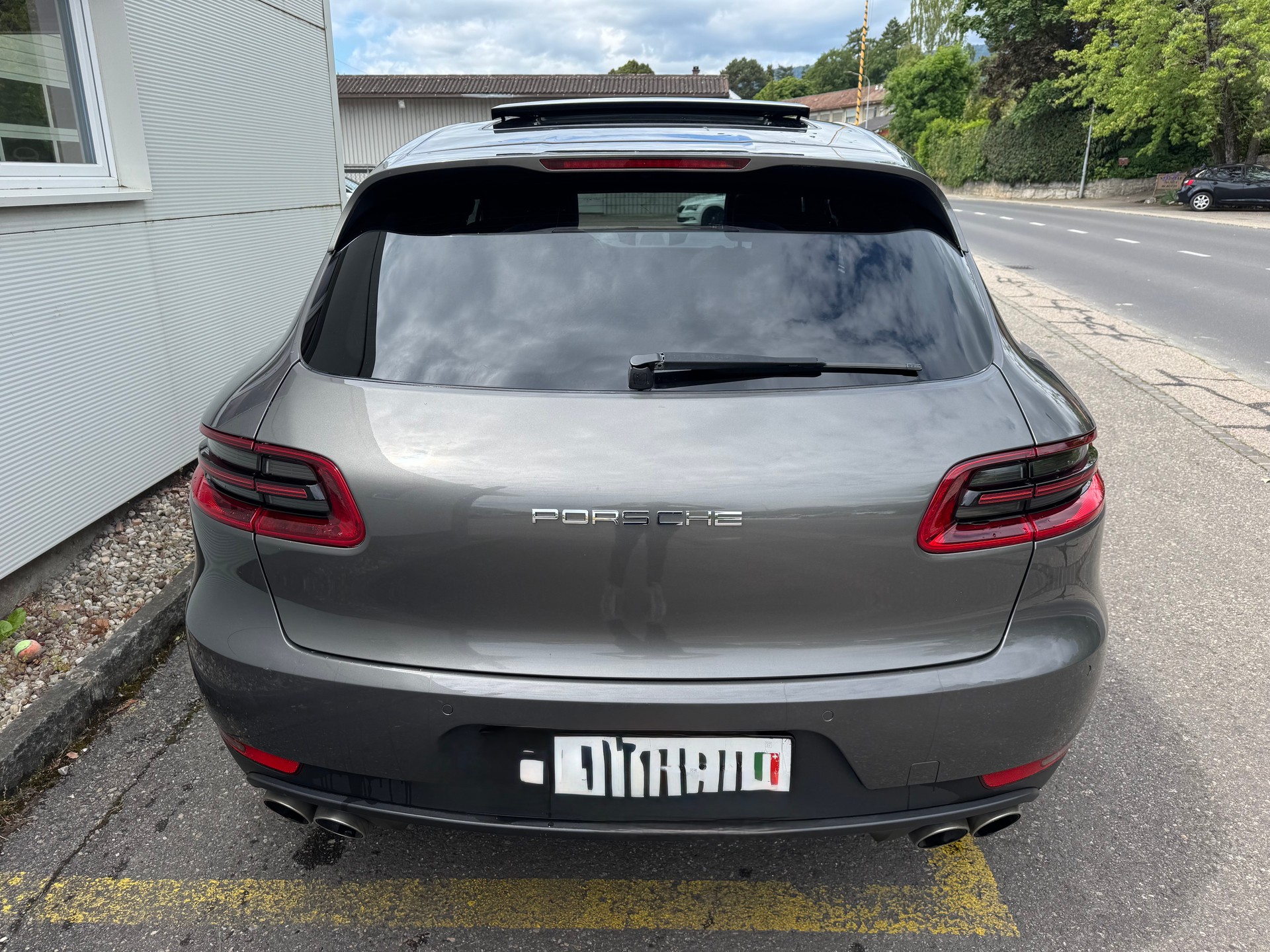 PORSCHE Macan S PDK-image-3