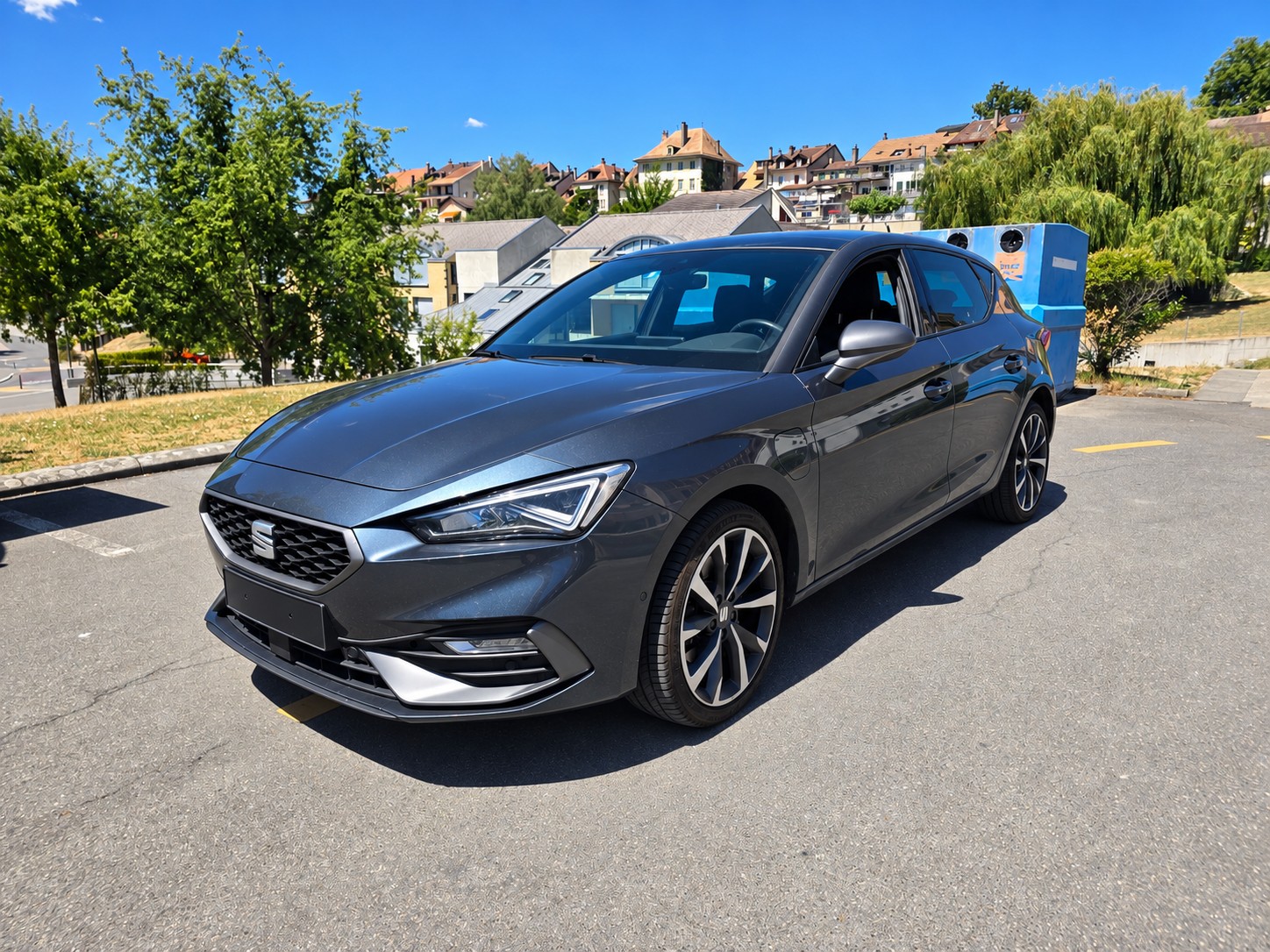 Car photo