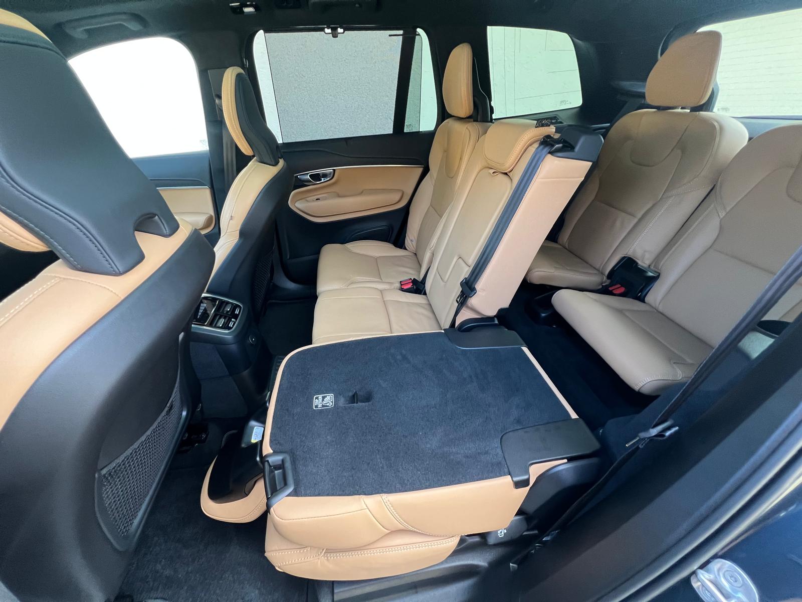 VOLVO XC90 T8 eAWD PluginHybrid Ultra Dark Geartronic-image-2