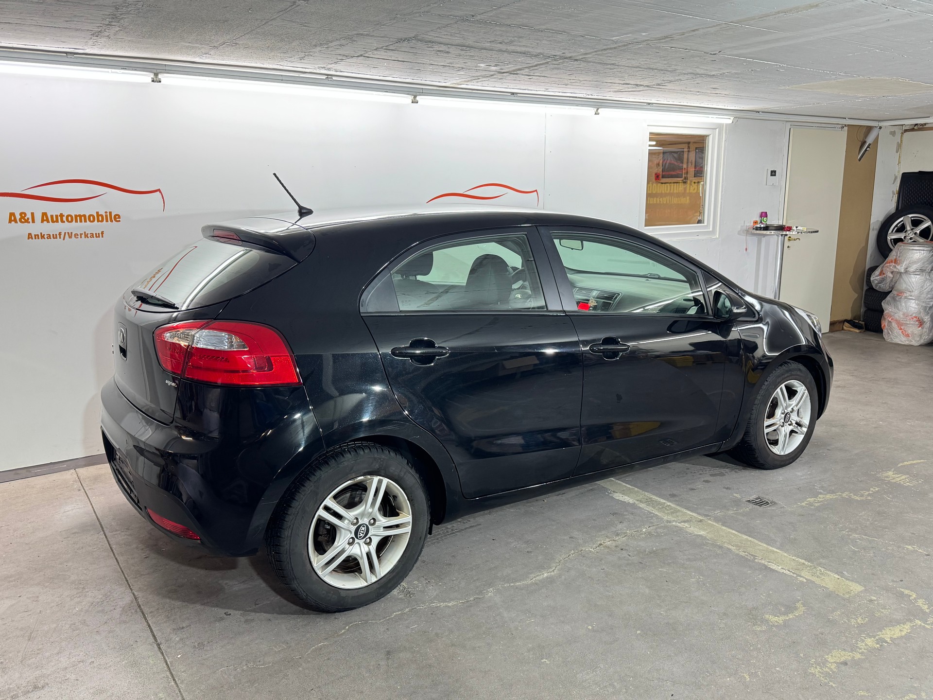 KIA Rio 1.4 CVVT Style Automatic-image-2