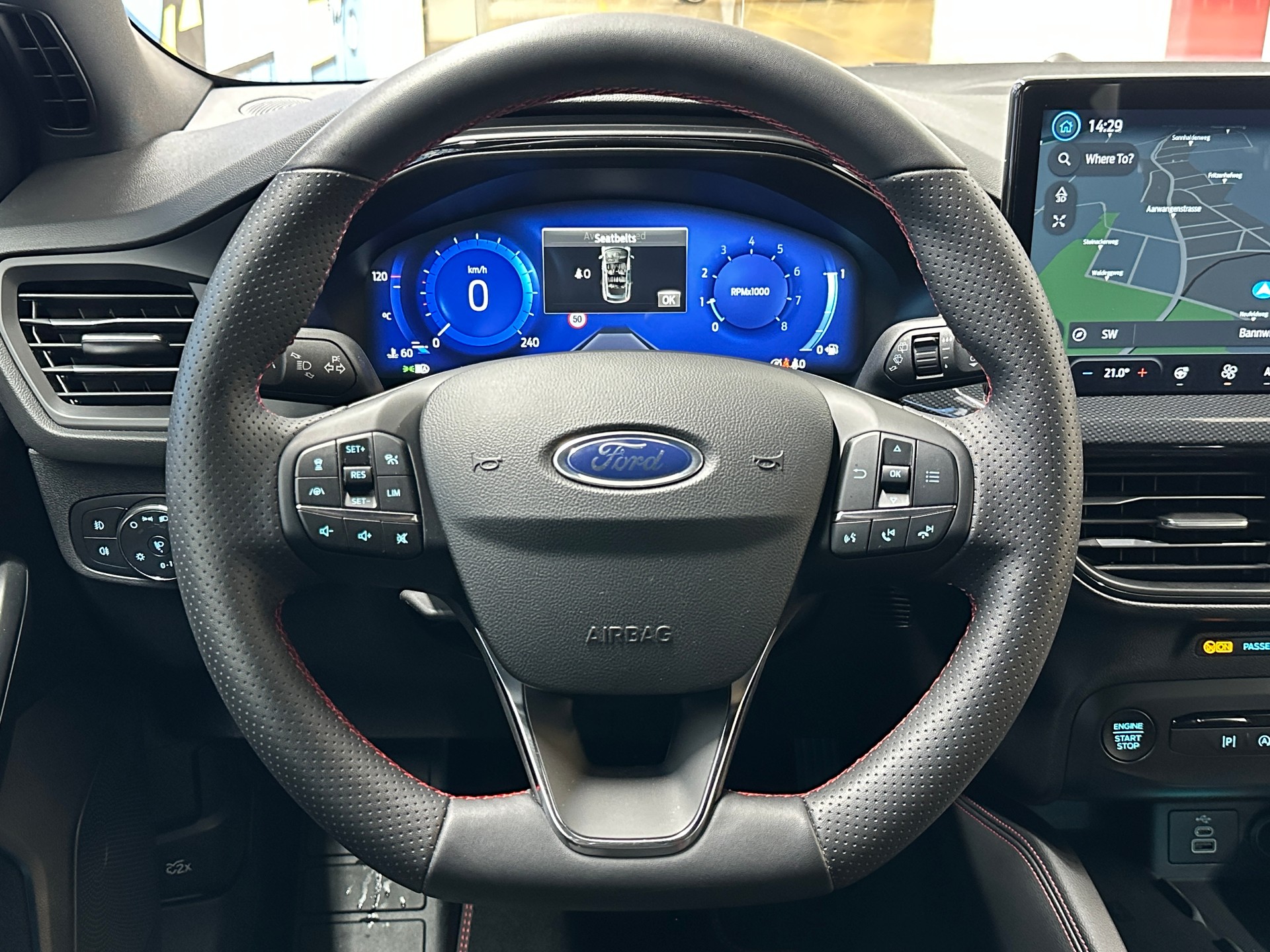 FORD Focus 1.0 MHEV ST-Line X Automat-image-10