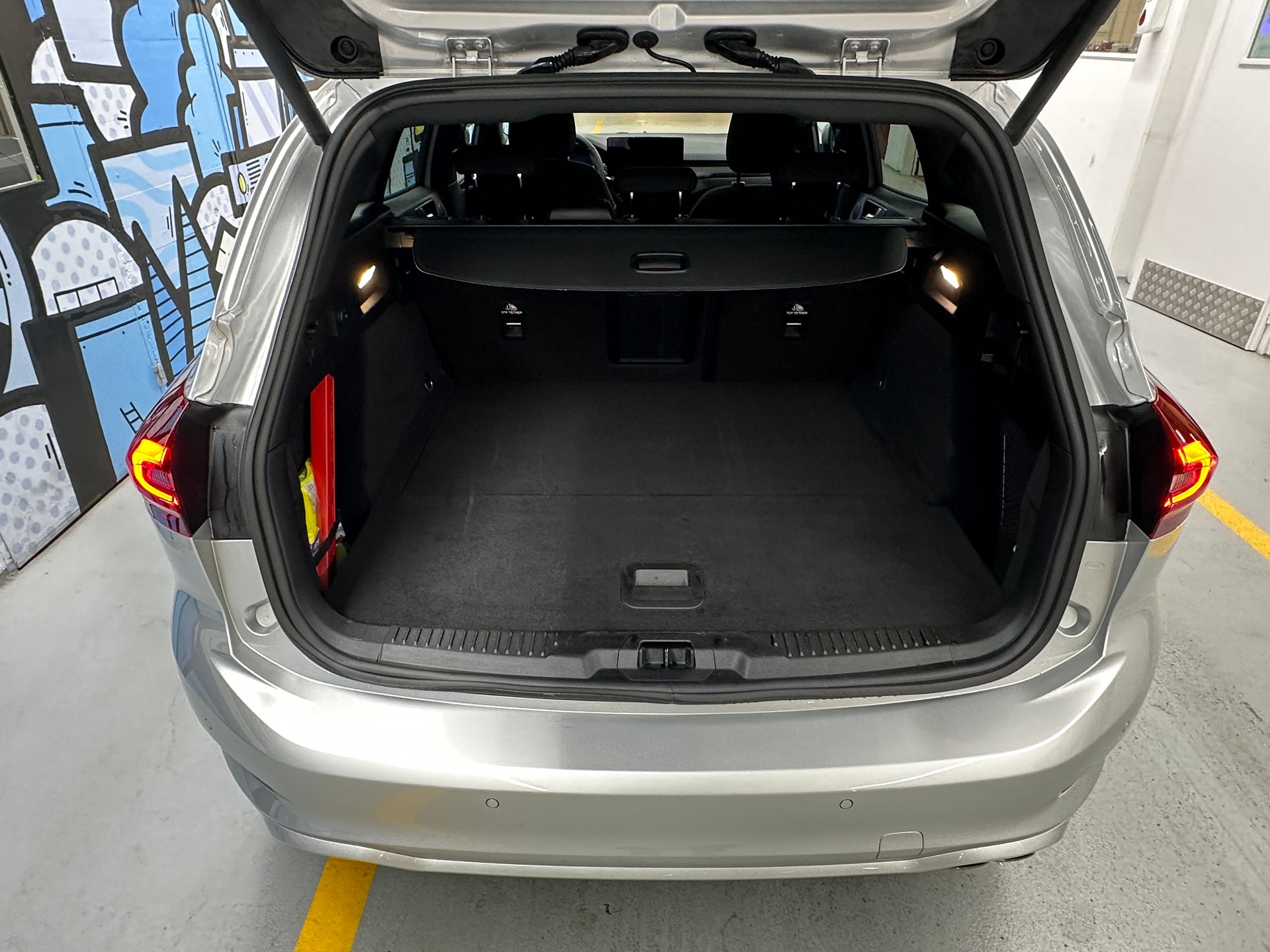 FORD Focus 1.0 MHEV ST-Line X Automat-image-5