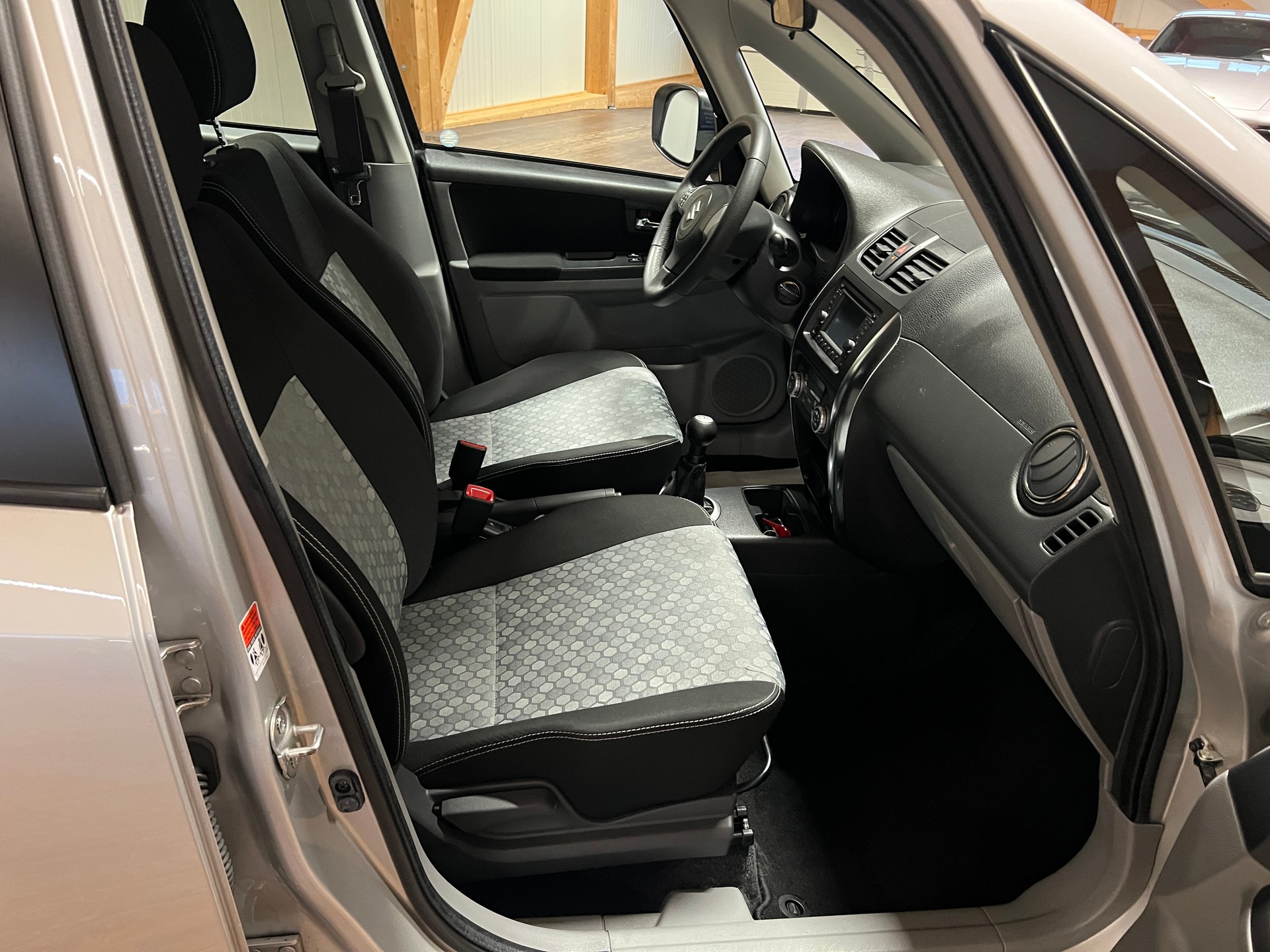 SUZUKI SX4 1.6 16V GL Top Piz Sulai 4WD-image-10