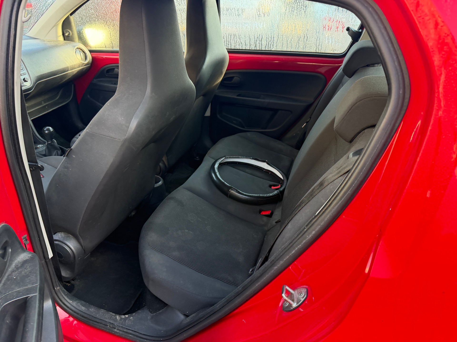 VW Up 1.0 BMT cup up-image-7