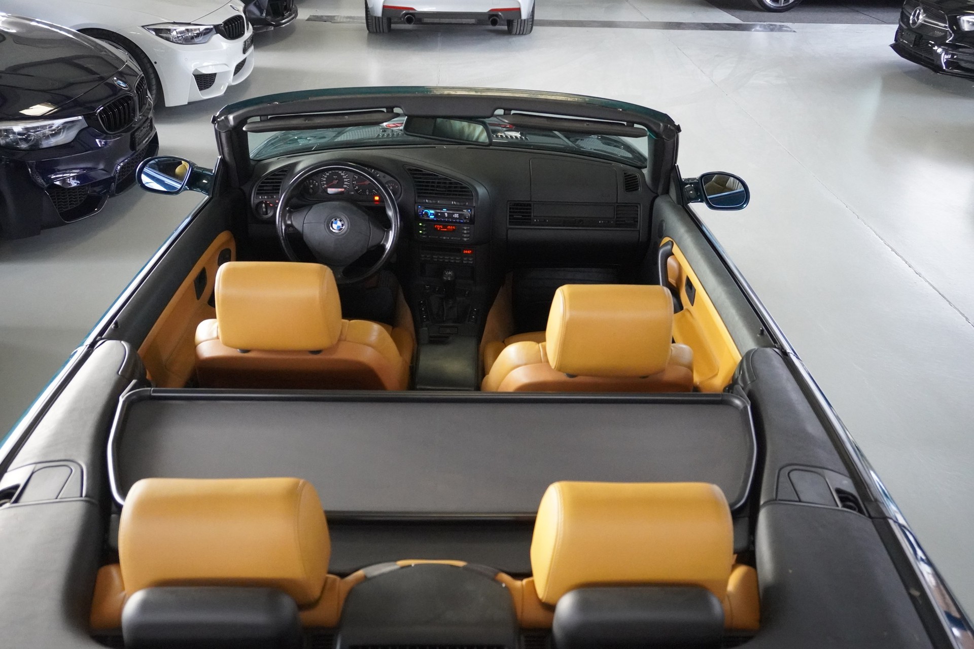 BMW M3 Cabrio-image-4