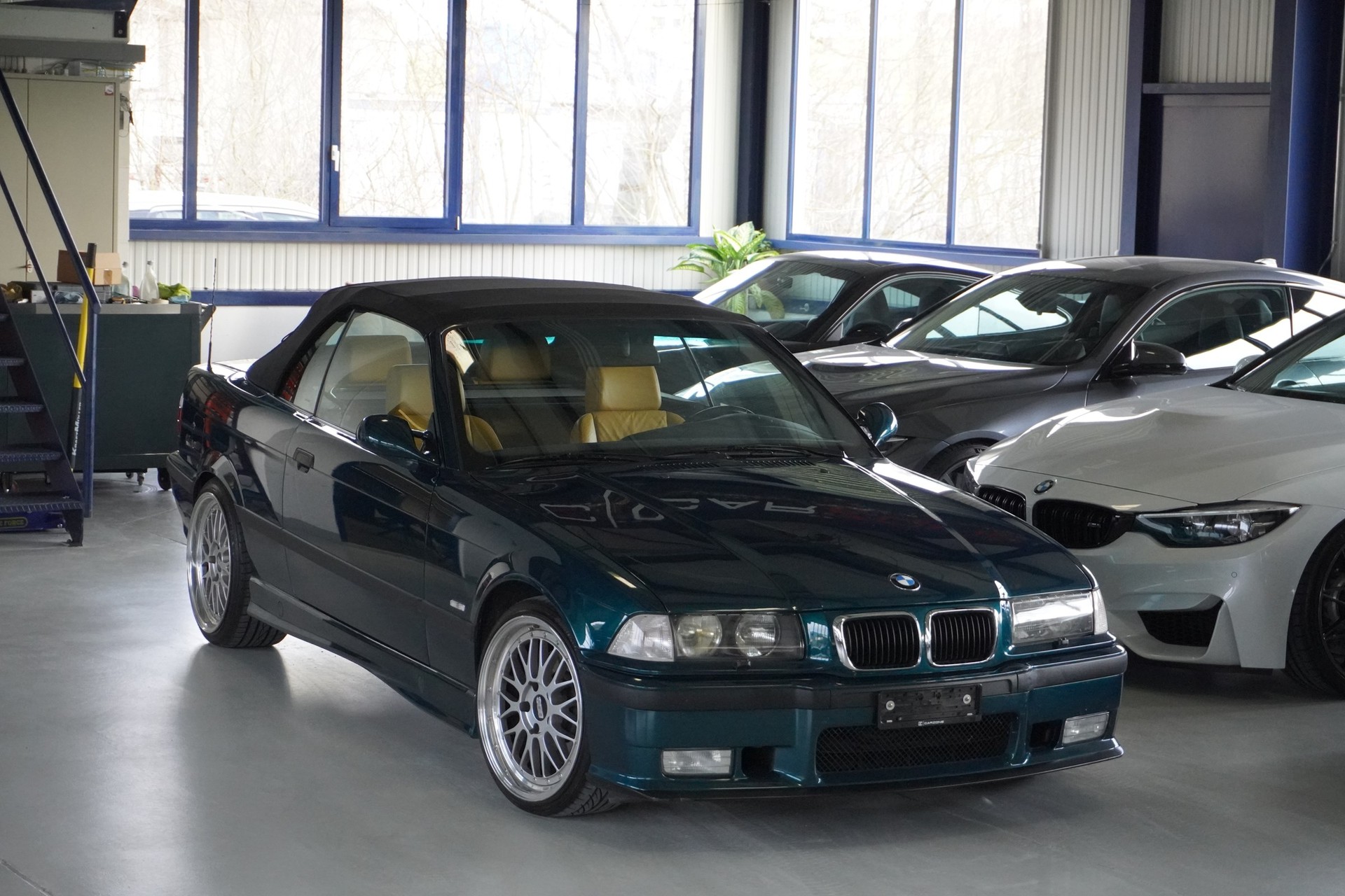 BMW M3 Cabrio-image-1