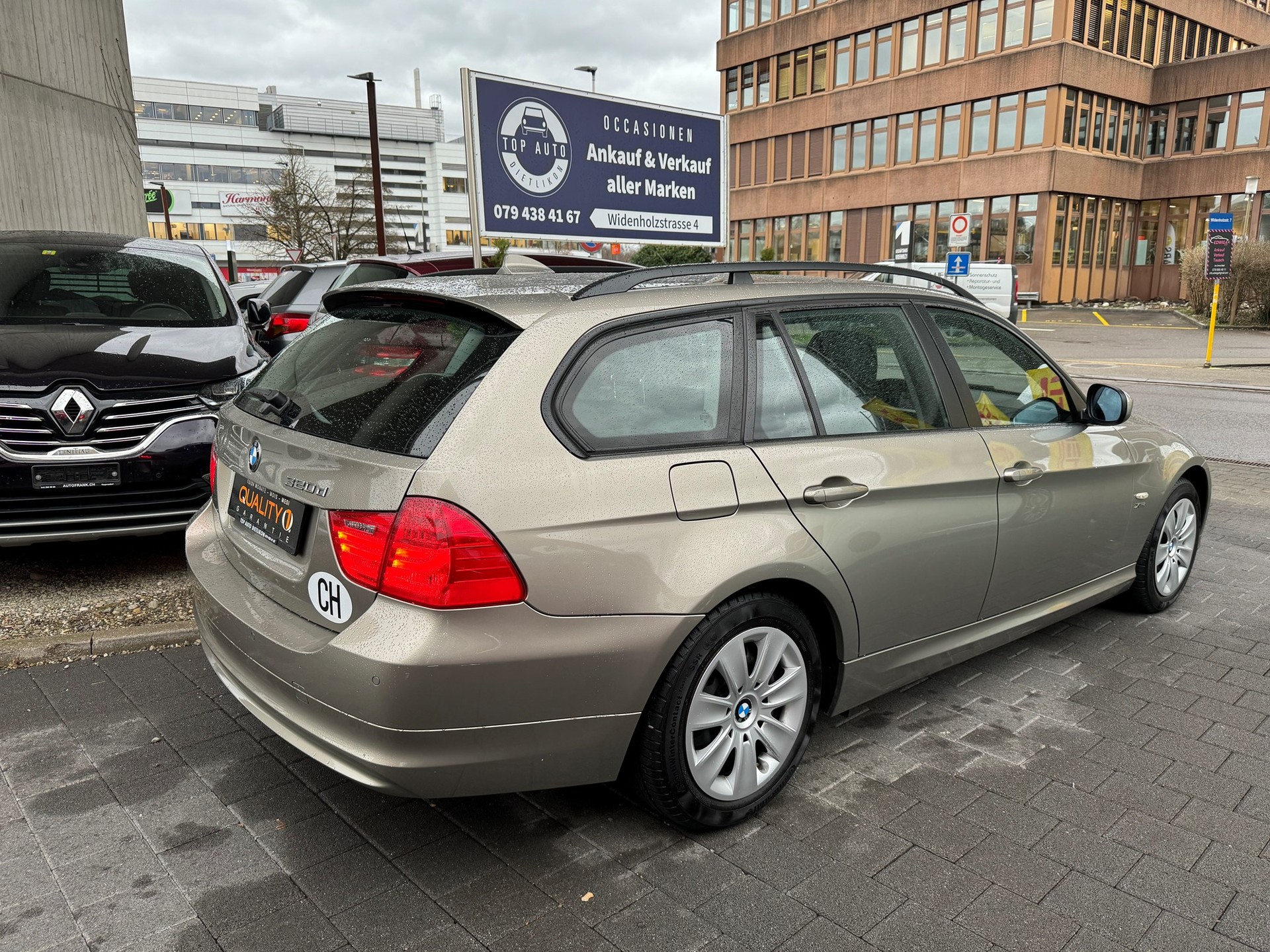 BMW 320d xDrive Touring Steptronic-image-1