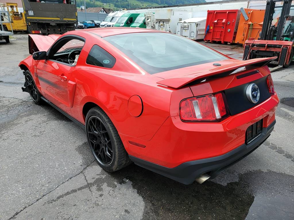 FORD Mustang Coupé 5.0 V8-image-2