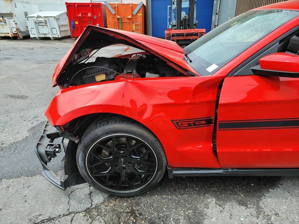 FORD Mustang Coupé 5.0 V8-image-15