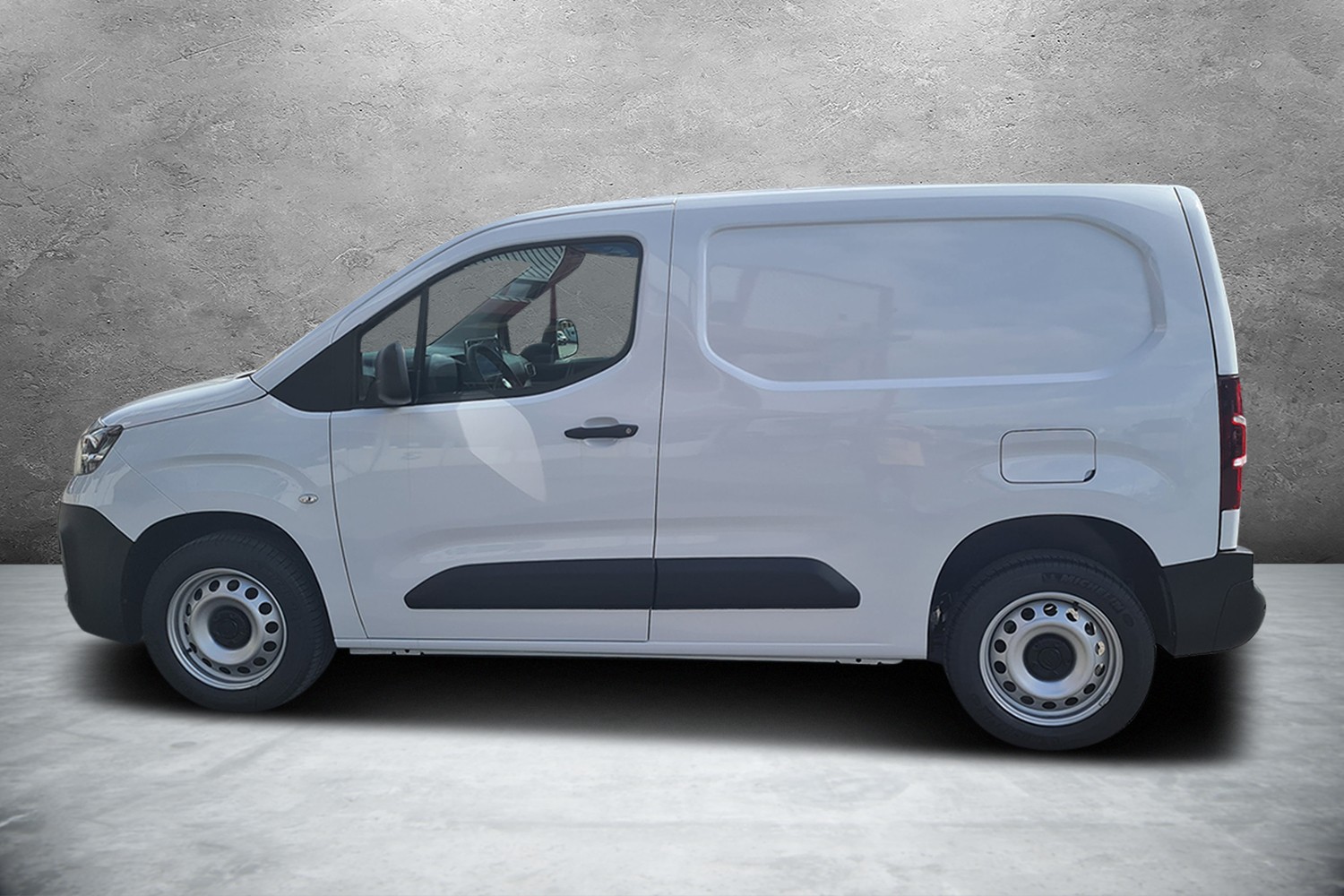 FIAT E-Doblo L1 50kWh 800kg Swiss Edition-image-3