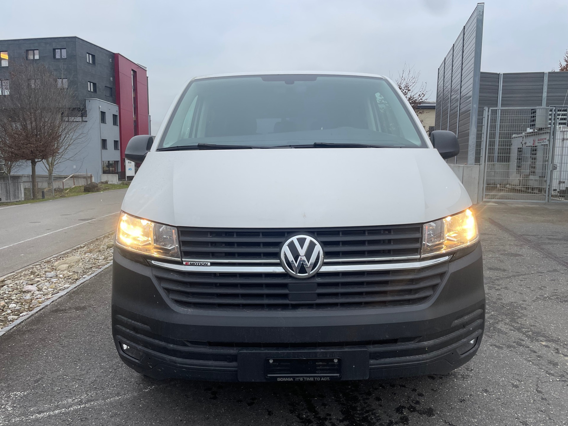 VW T6.1 2.0 TDI 4Motion Caravelle-image-0
