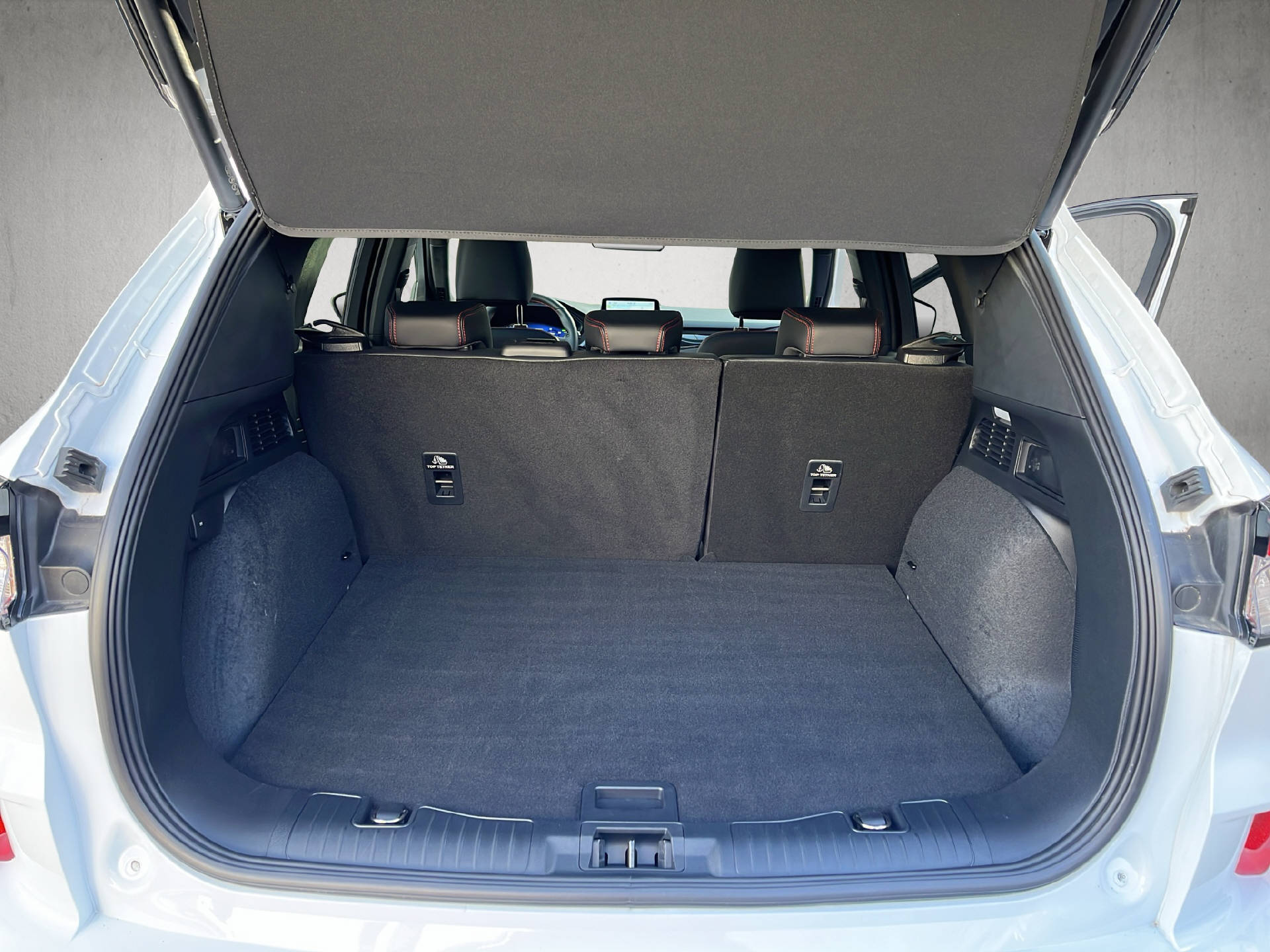 FORD Kuga 2.5 Plug-in Hybrid ST-Line X-image-20