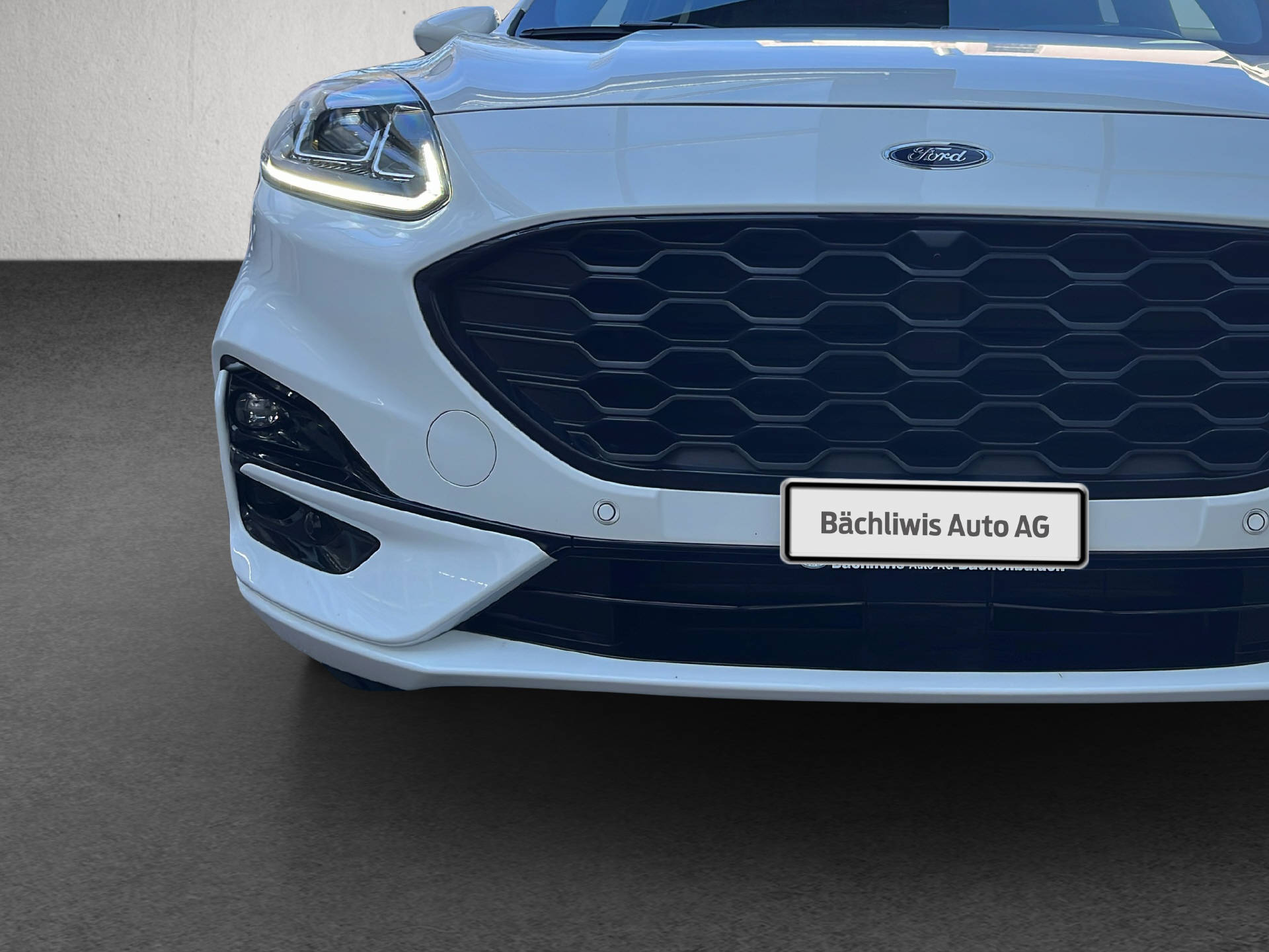 FORD Kuga 2.5 Plug-in Hybrid ST-Line X-image-8