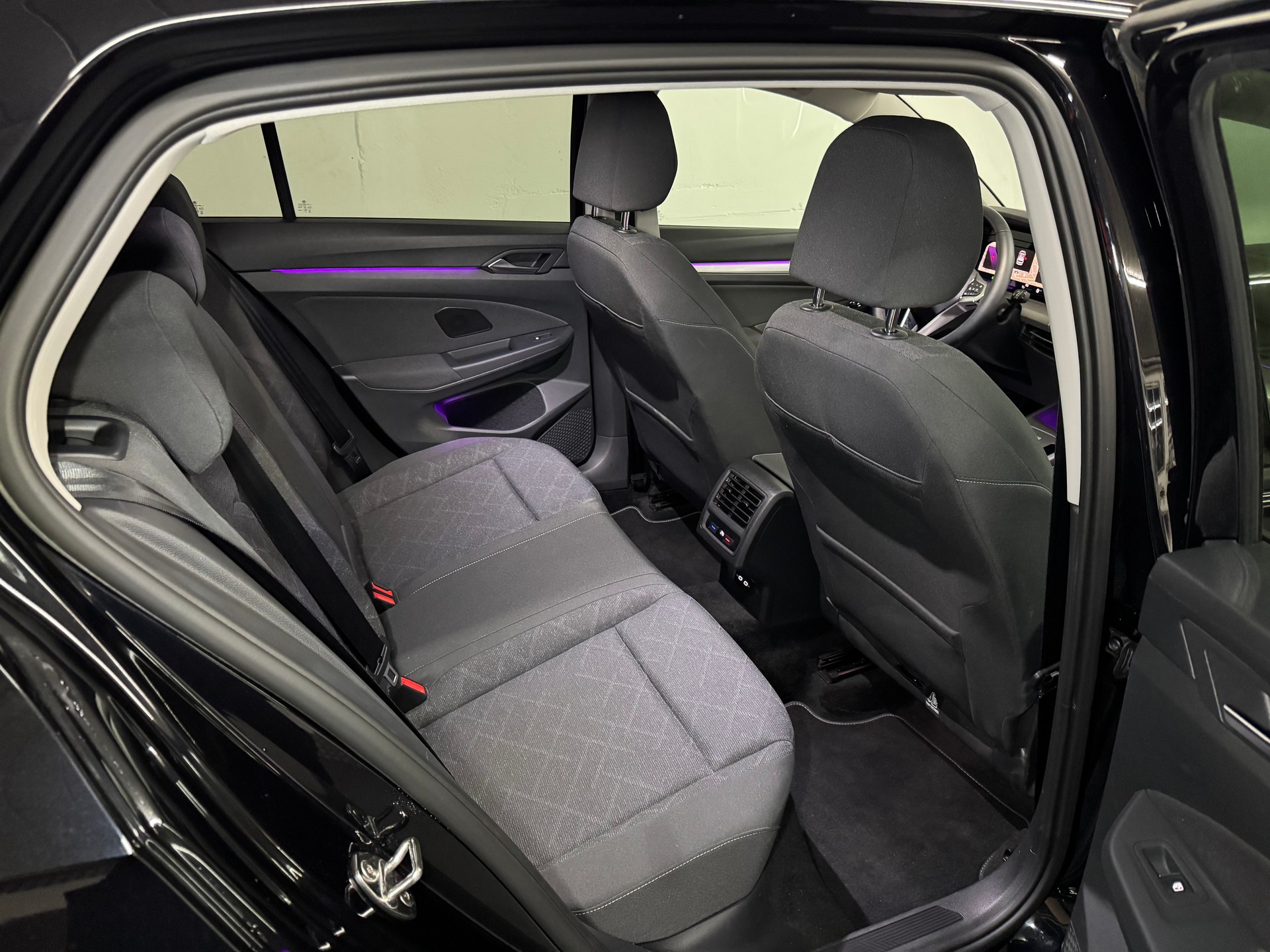 VW Golf 1.0 eTSI mHEV ACTLife DSG-image-23