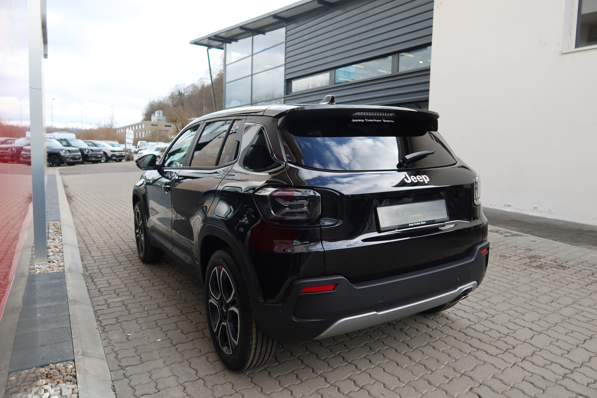 JEEP Avenger 1.2 Turbo Summit-image-5