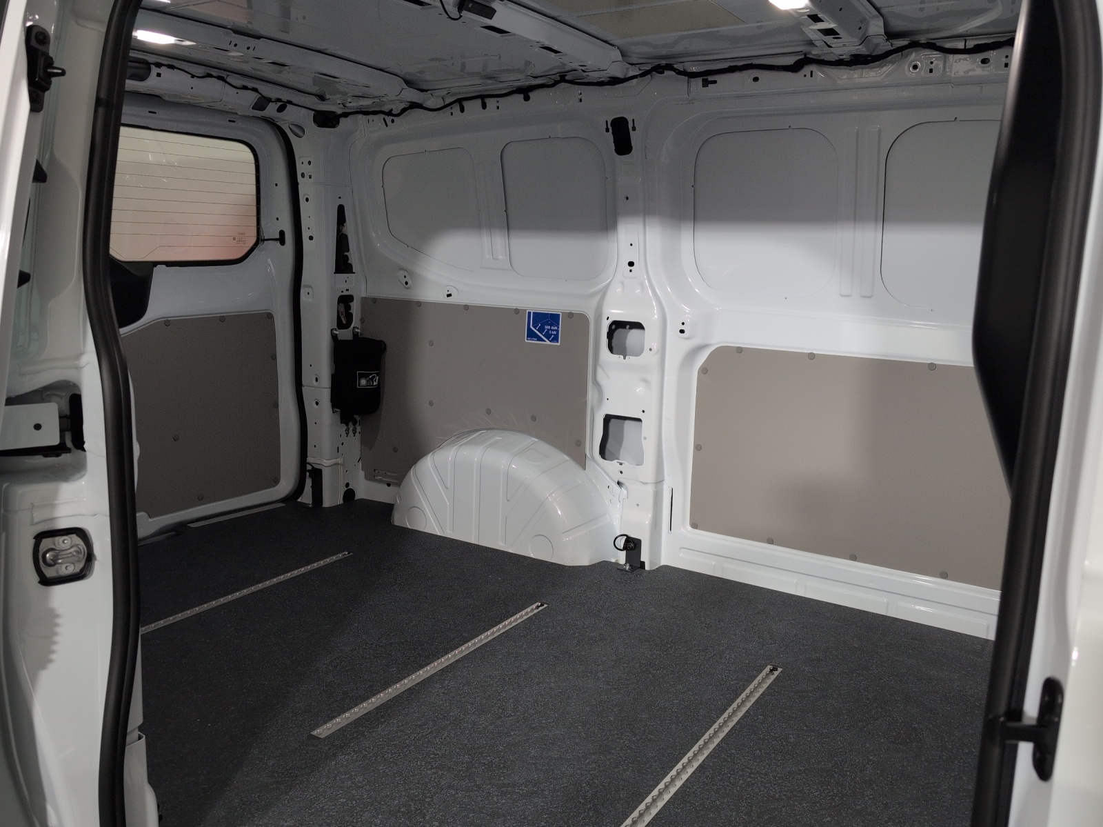 VW e-Transporter 70 kWh-image-13