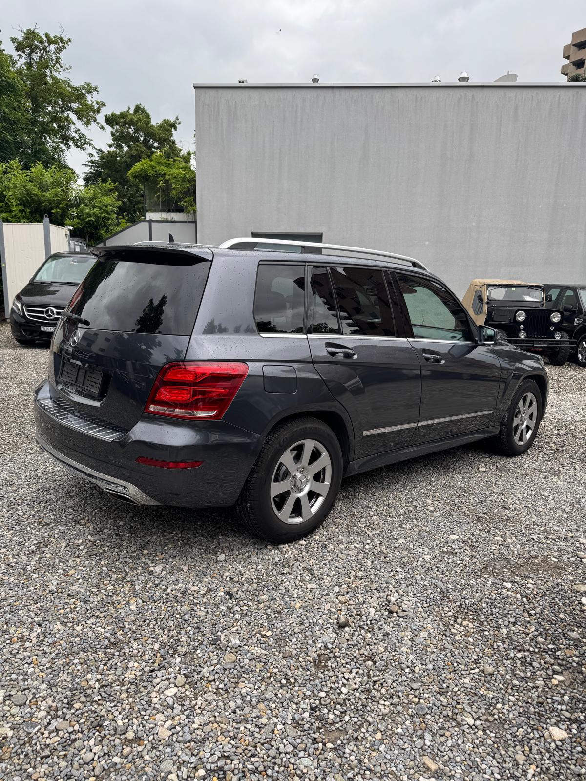 MERCEDES-BENZ GLK 220 BlueTEC 4Matic 7G-Tronic-image-4