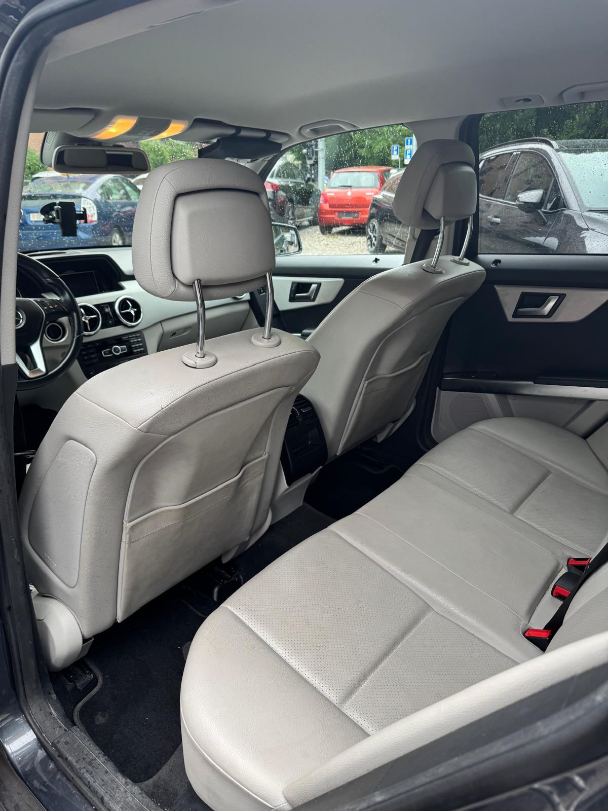 MERCEDES-BENZ GLK 220 BlueTEC 4Matic 7G-Tronic-image-9