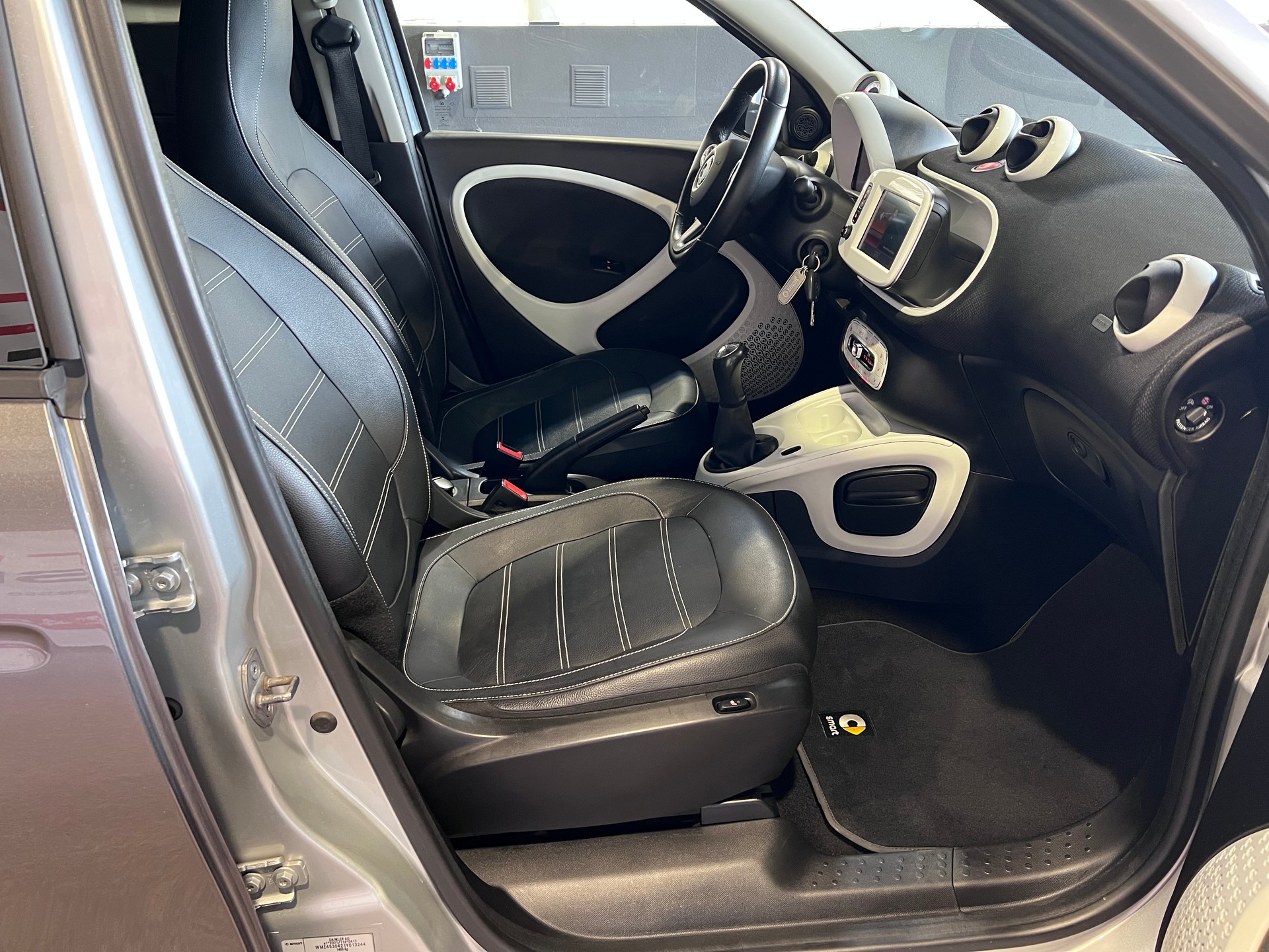 SMART forfour prime-image-13