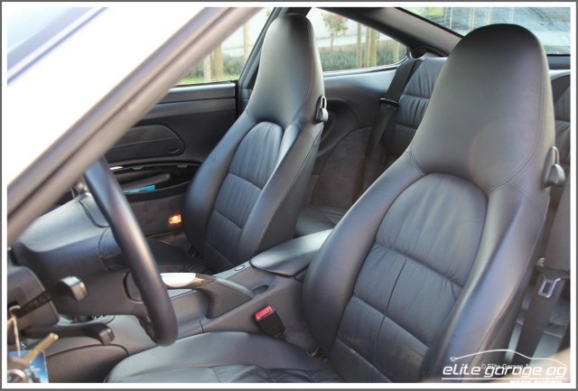 PORSCHE 911 Carrera 4-image-9