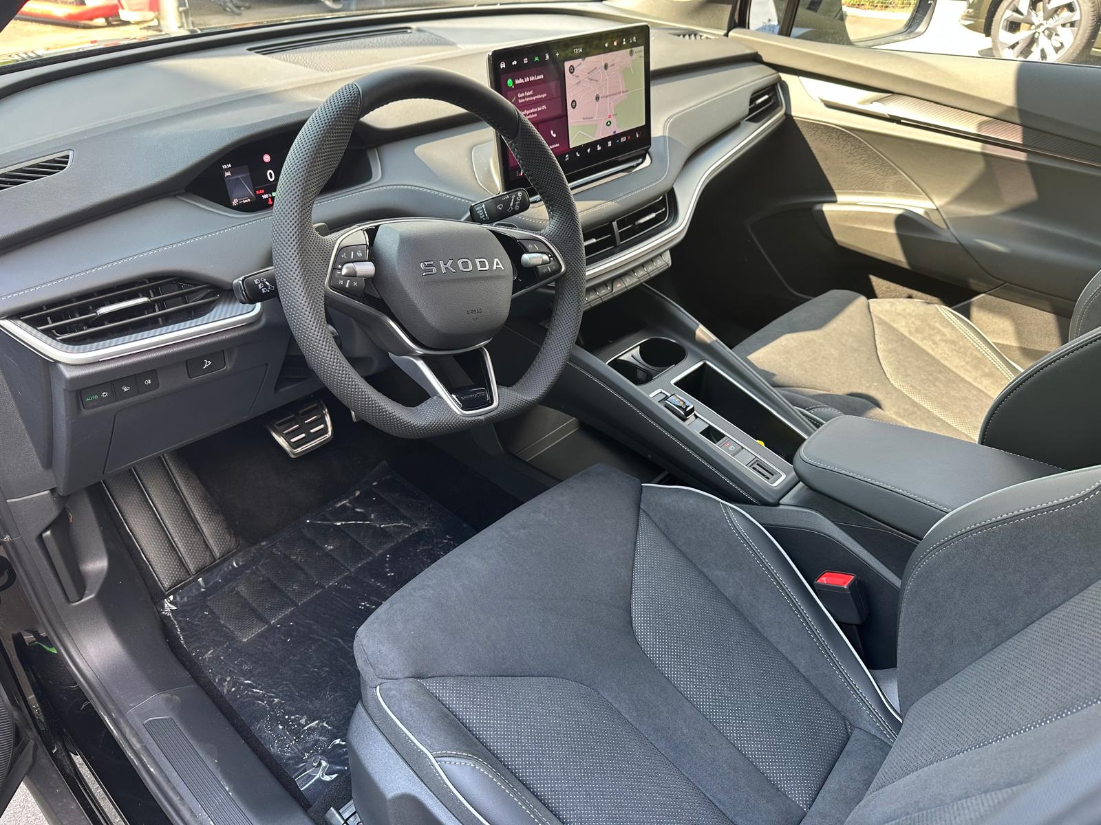 SKODA Elroq 85 Sport Line-image-10