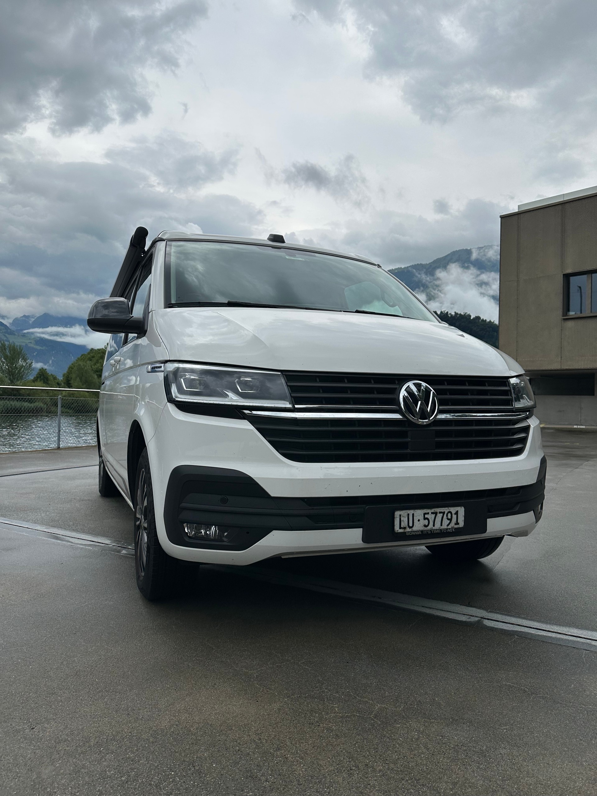 VW T6.1 California 2.0 TDI Beach DSG-image-5
