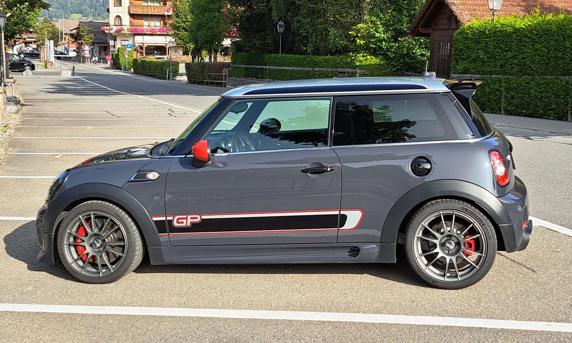 MINI Cooper John Cooper Works GP-image-3