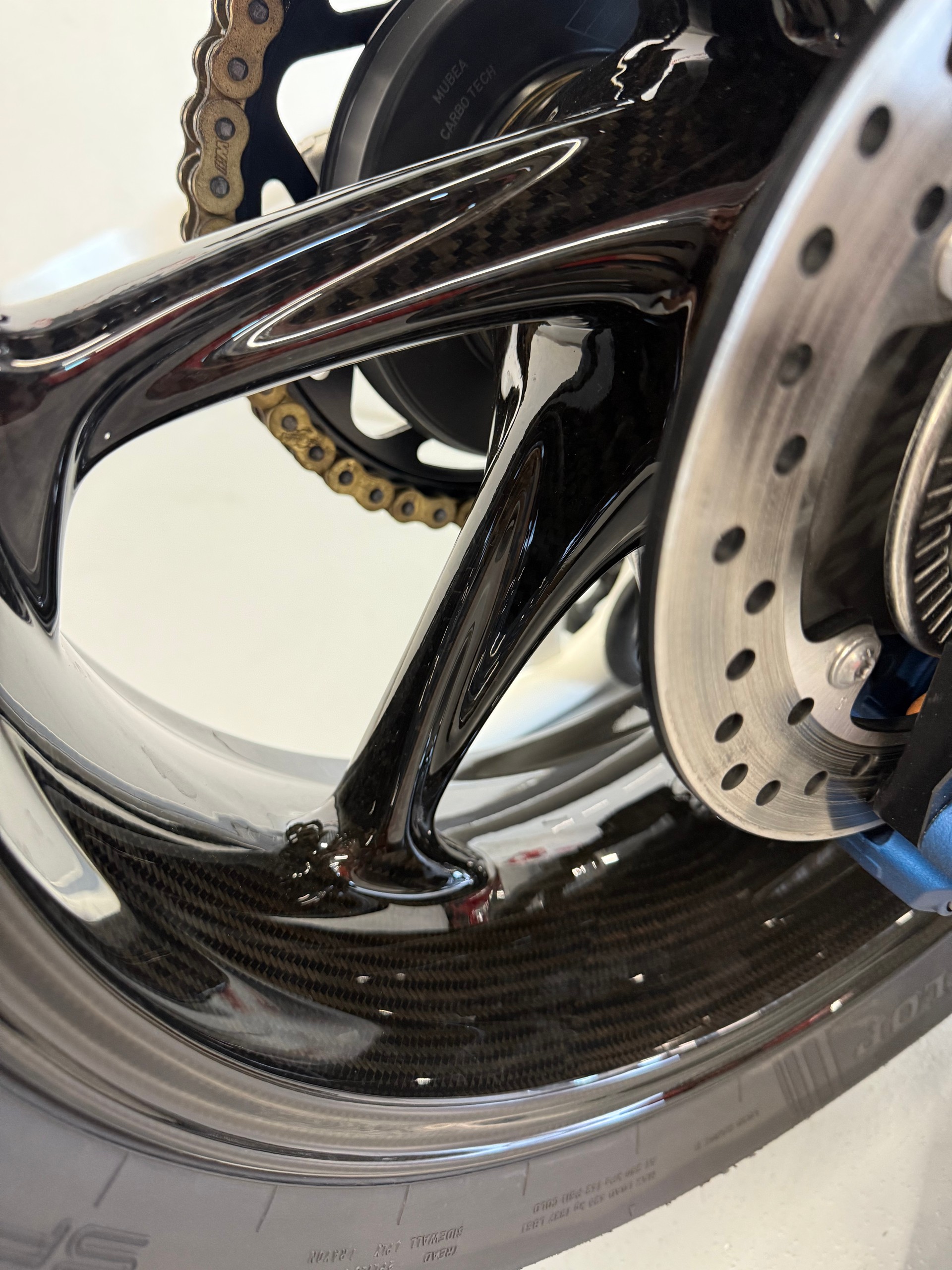 BMW M 1000 RR 50ème Anniversaire-image-10