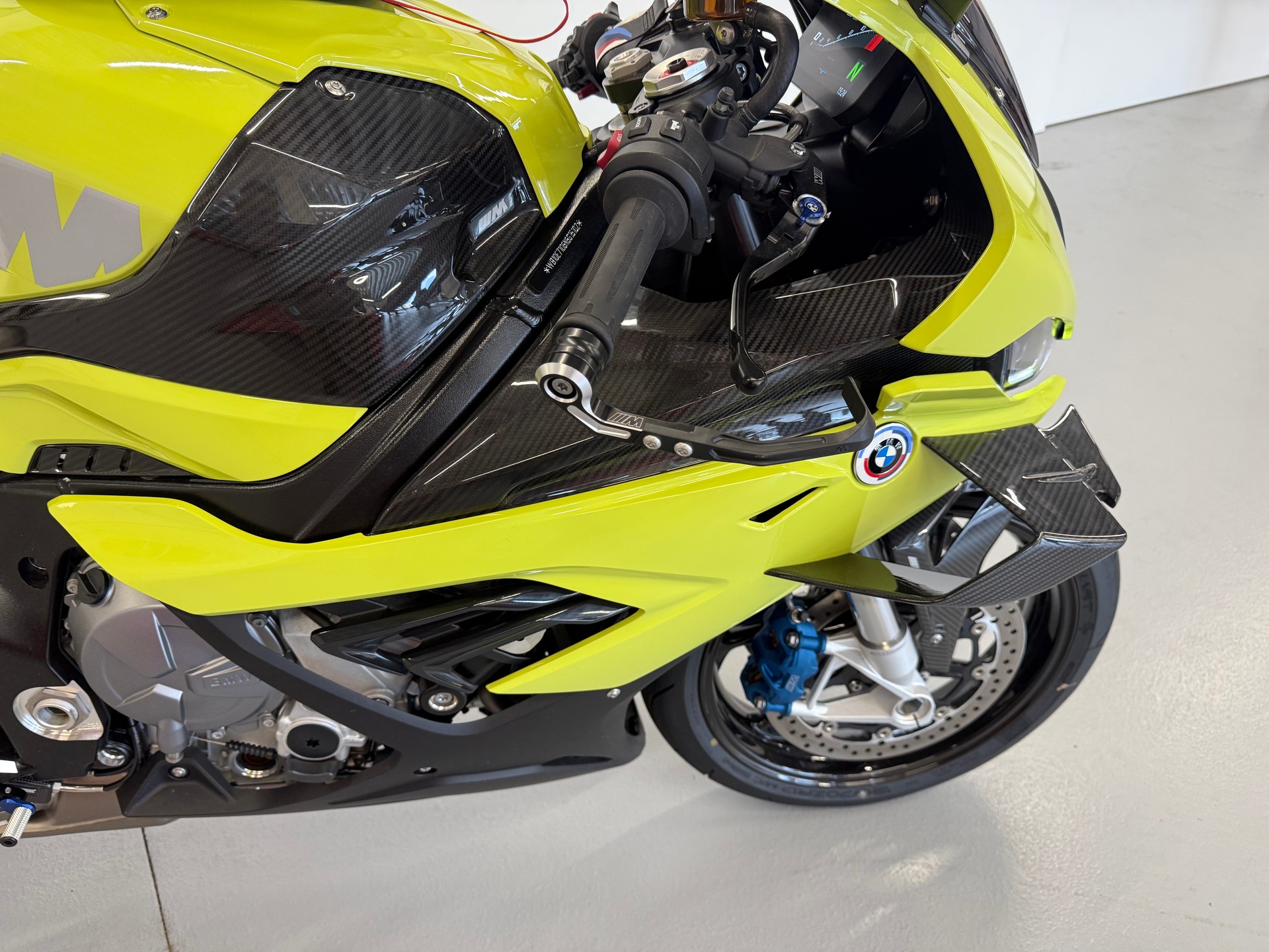 BMW M 1000 RR 50ème Anniversaire-image-5