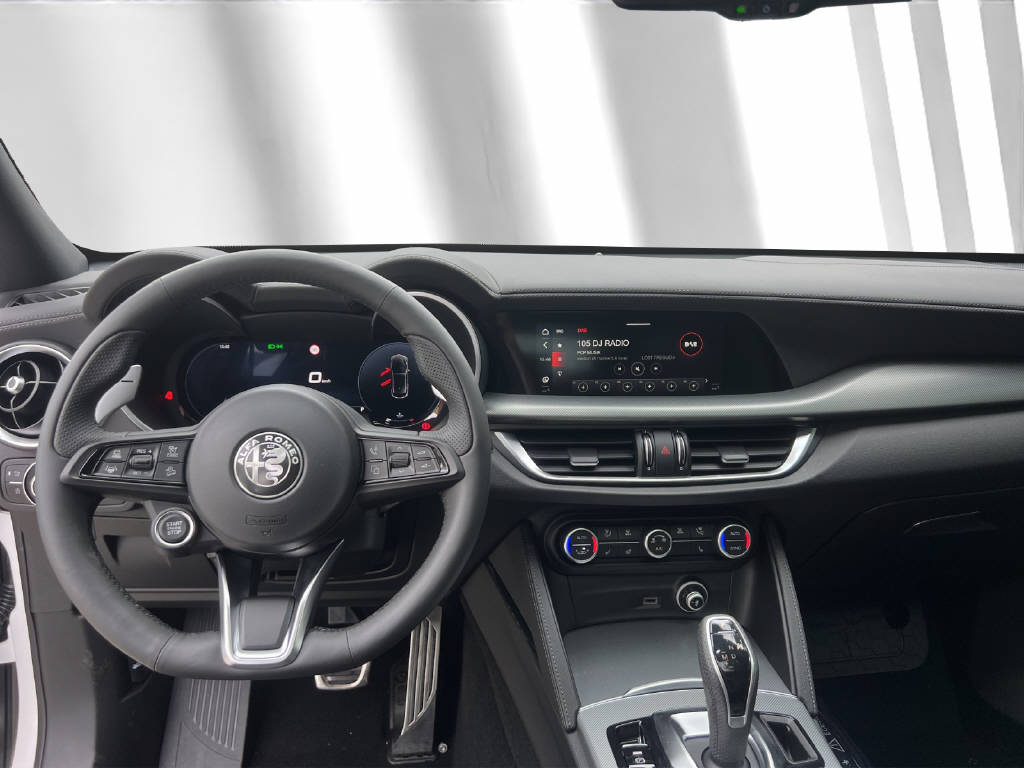 ALFA ROMEO Stelvio 2.0 Q4 280 Veloce AT-image-4