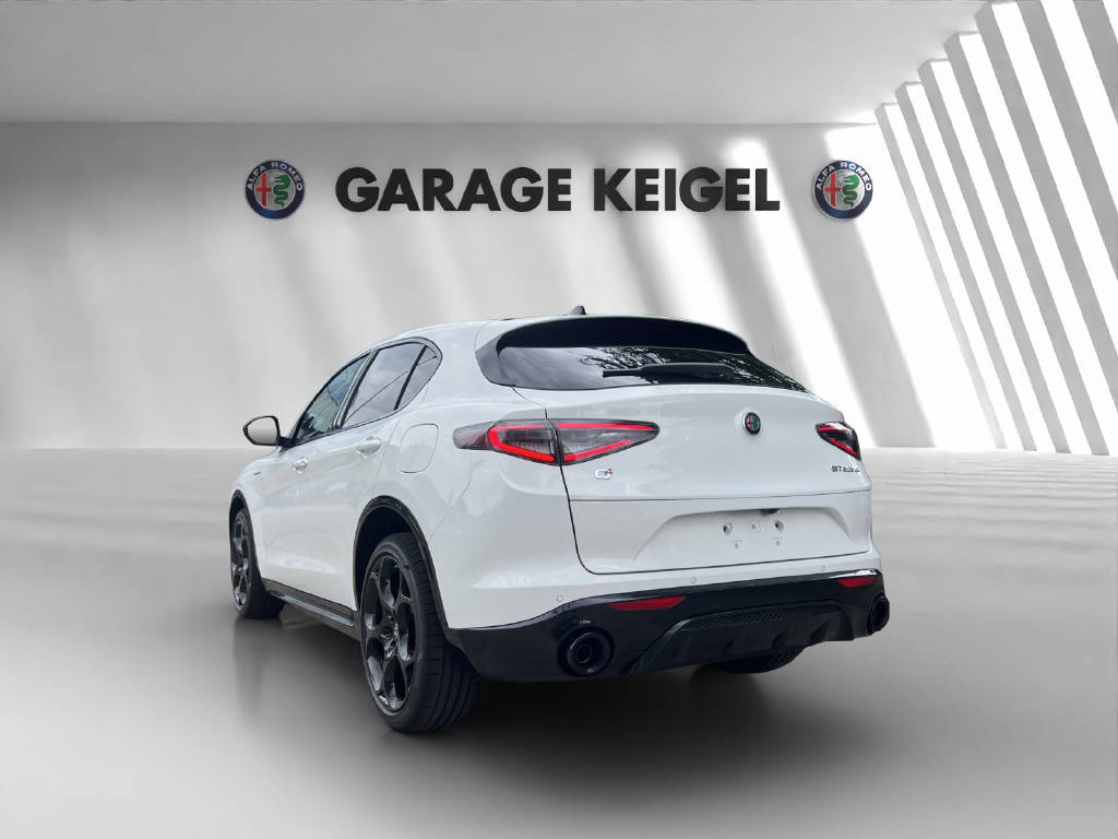 ALFA ROMEO Stelvio 2.0 Q4 280 Veloce AT-image-2