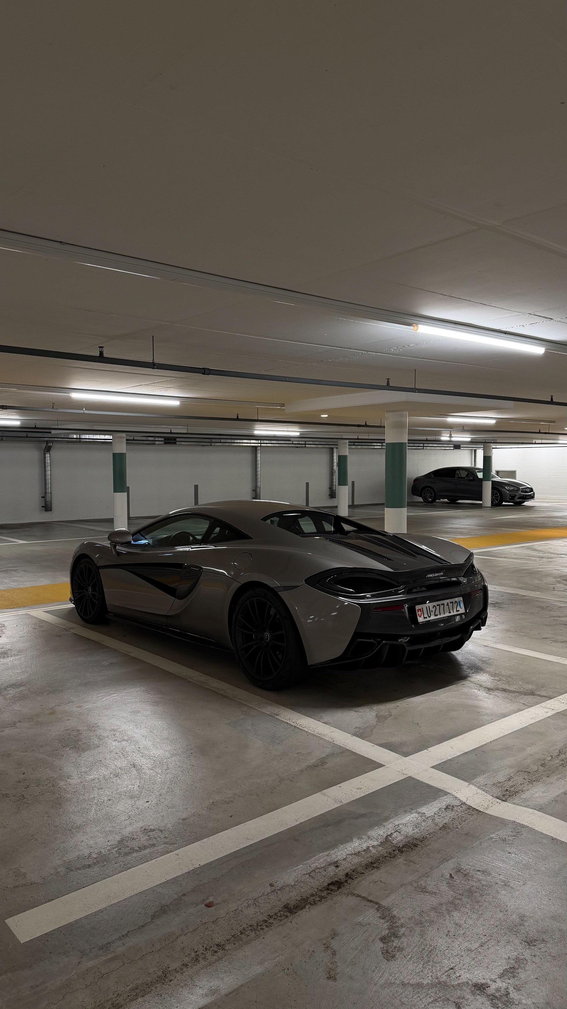McLAREN 570S Coupé 3.8 V8 SSG-image-3