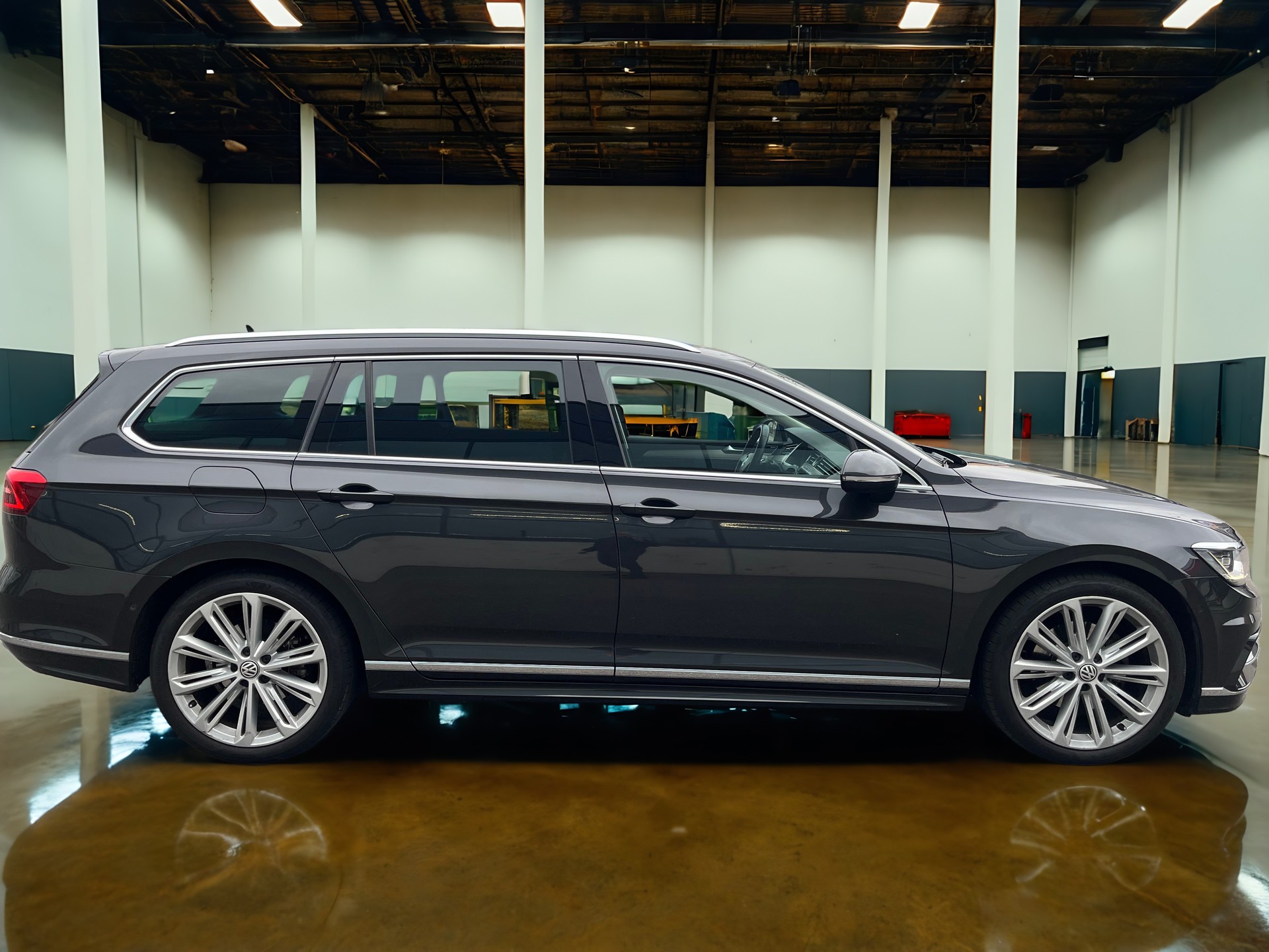 VW Passat Variant 2.0 TSI BMT Highline DSG-image-3