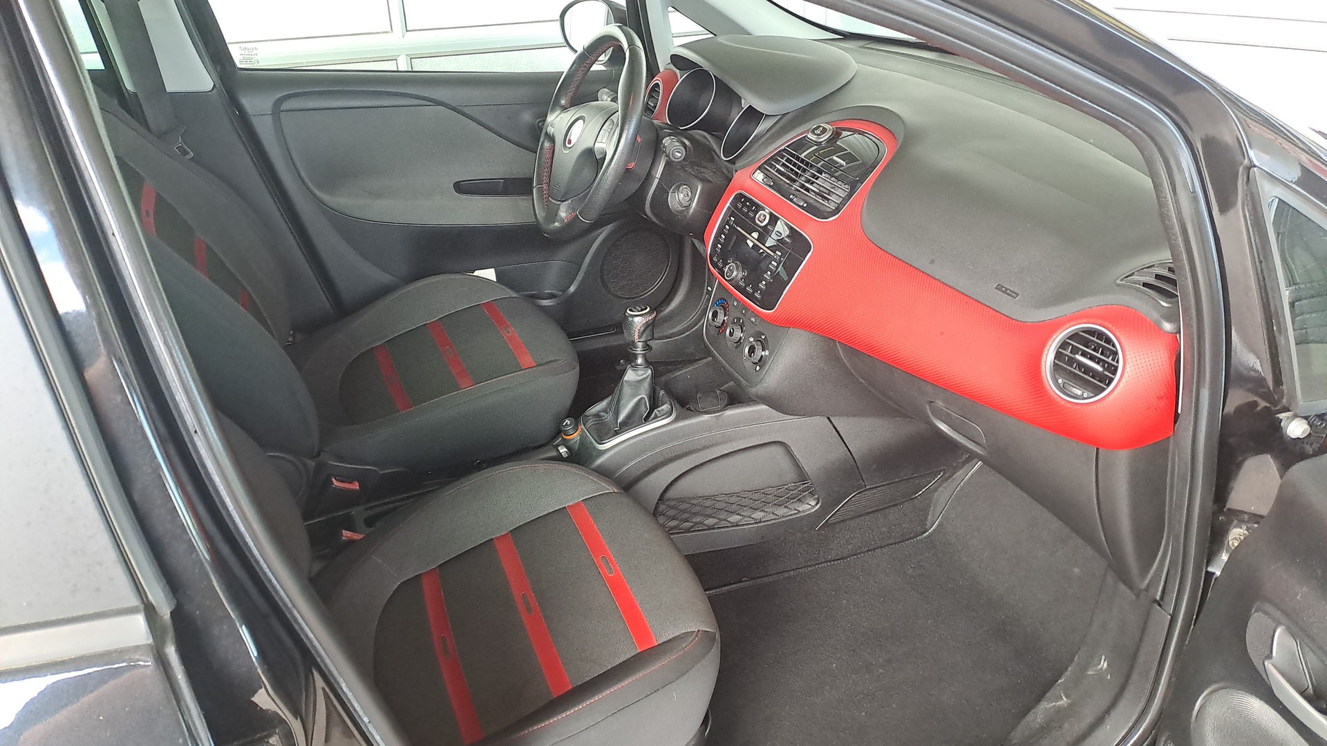 FIAT Punto Evo 1.4 16V Sporting-image-11