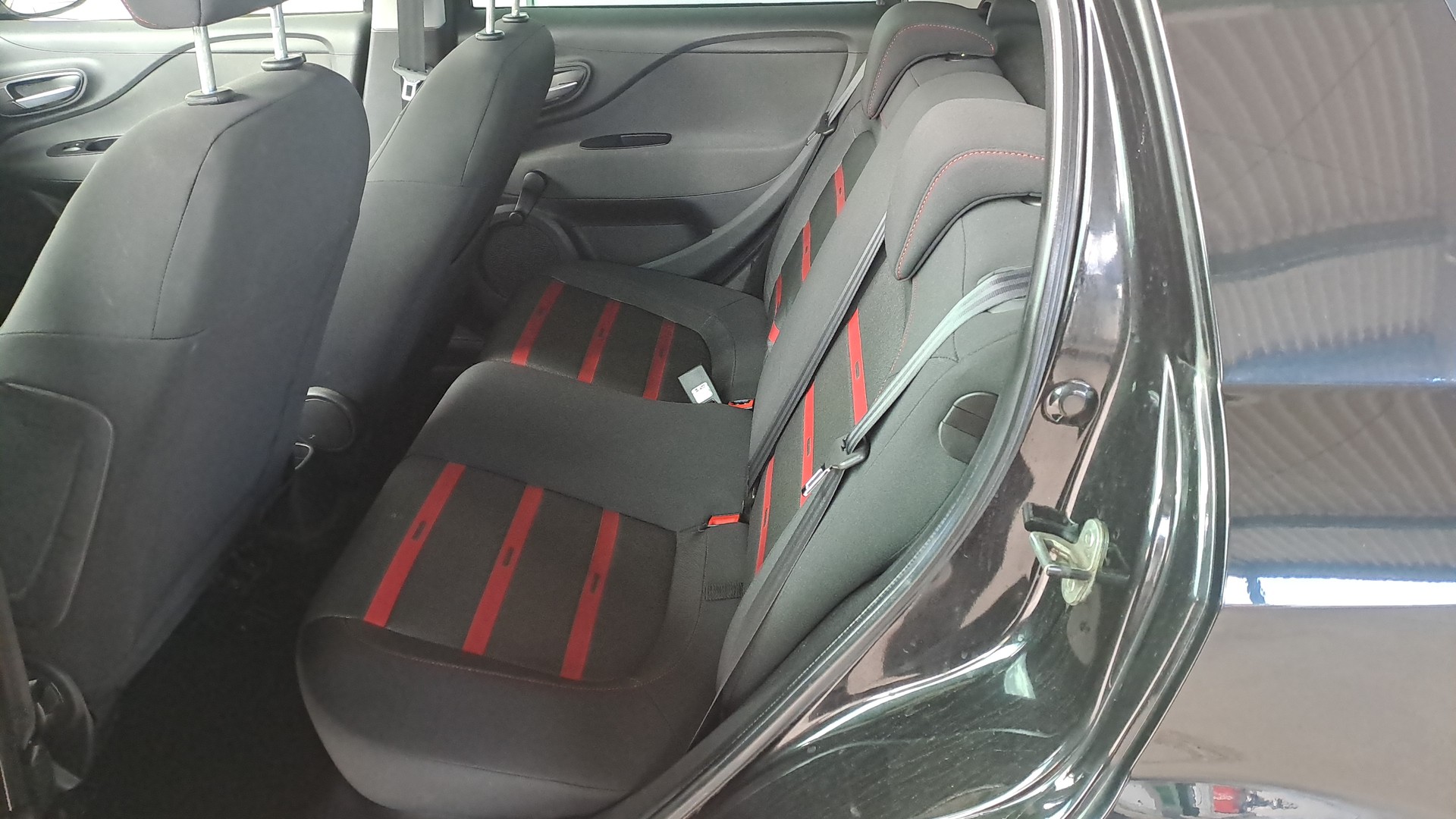 FIAT Punto Evo 1.4 16V Sporting-image-12