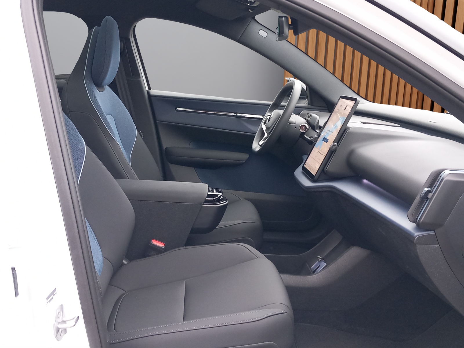 VOLVO EX30 E60 Ultra-image-15