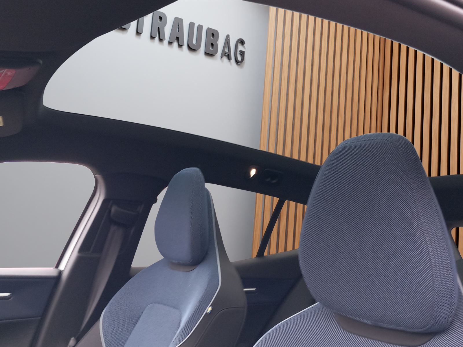VOLVO EX30 E60 Ultra-image-10