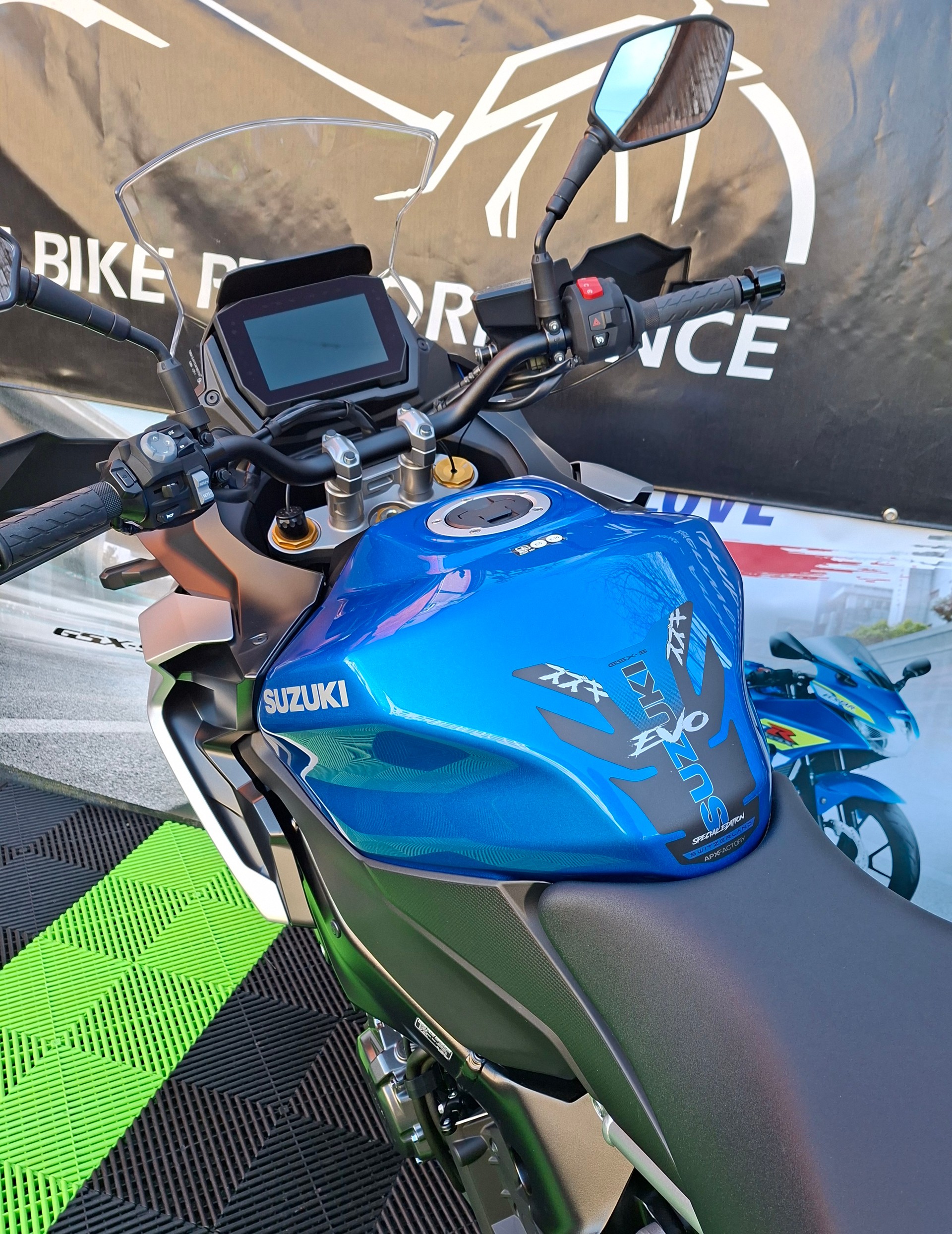 SUZUKI GSX-S 1000 GX Travel-image-10