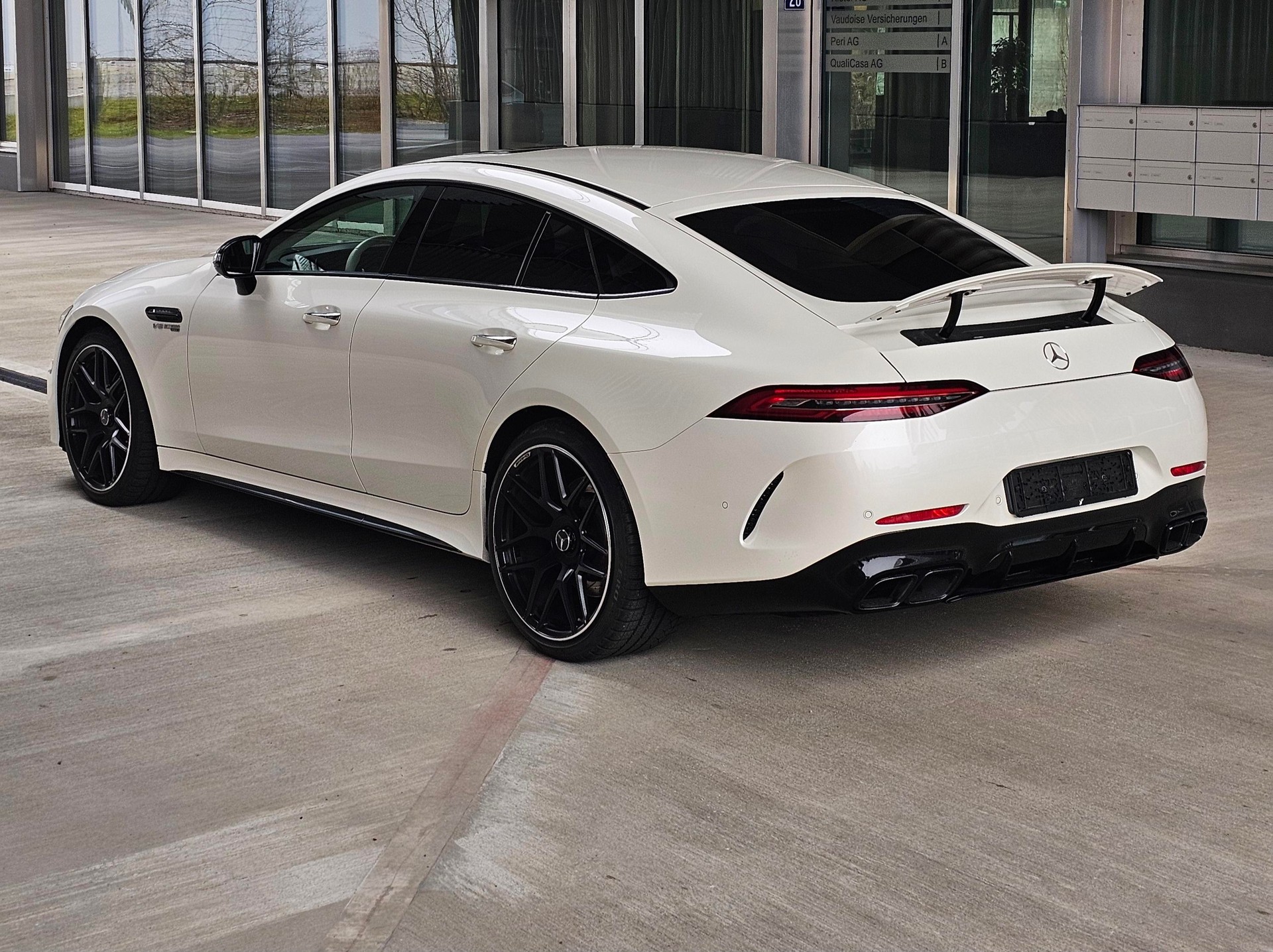 MERCEDES-BENZ AMG GT 4 63 4Matic+ Speedshift MCT-image-4
