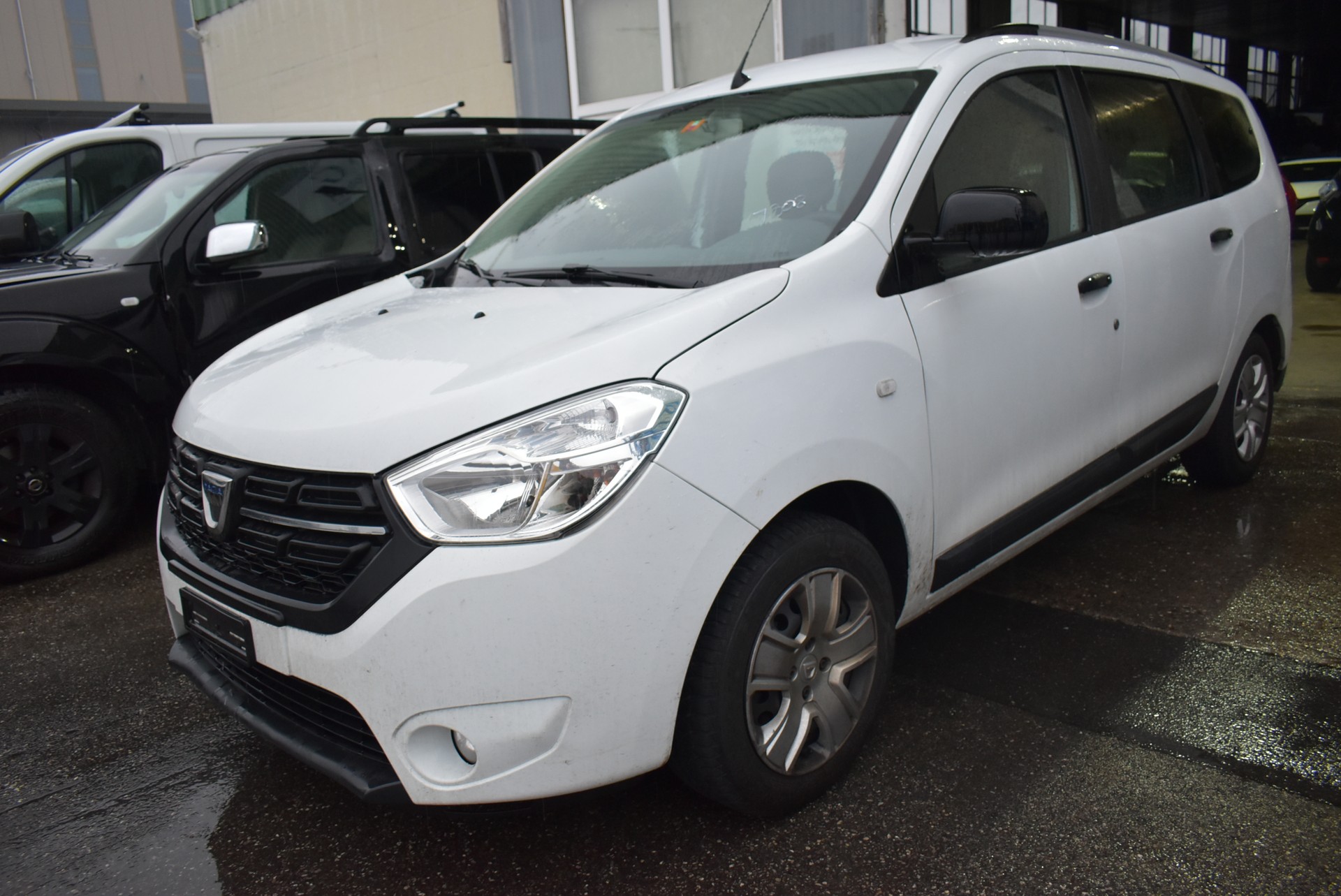 DACIA Lodgy TCE 130 Comfort 7PL-image-0